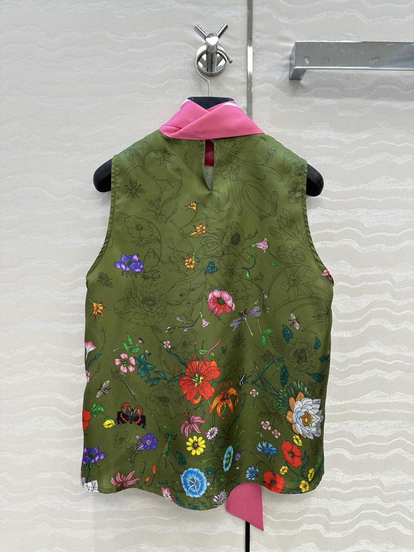 独家首发❤️原单品质💕GG浪漫度假印花真丝背心！全定位对花工艺，16姆米 100%真丝斜纹绸质感超赞！超