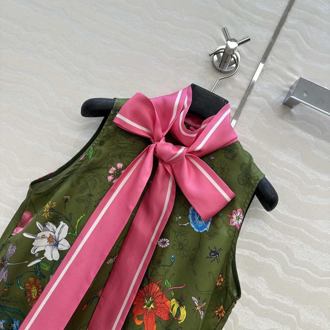 独家首发❤️原单品质💕GG浪漫度假印花真丝背心！全定位对花工艺，16姆米 100%真丝斜纹绸质感超赞！超