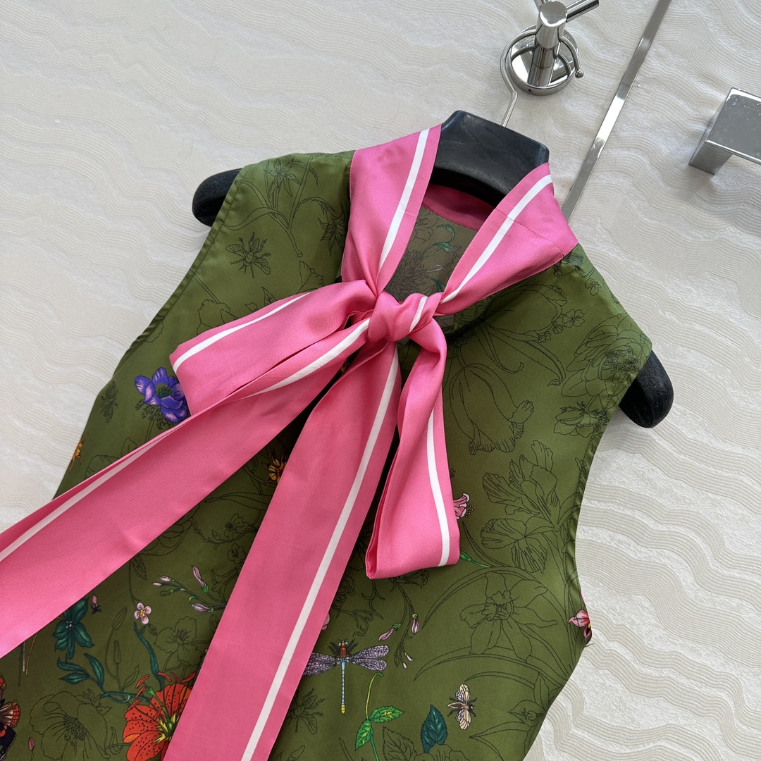 独家首发❤️原单品质💕GG浪漫度假印花真丝背心！全定位对花工艺，16姆米 100%真丝斜纹绸质感超赞！超