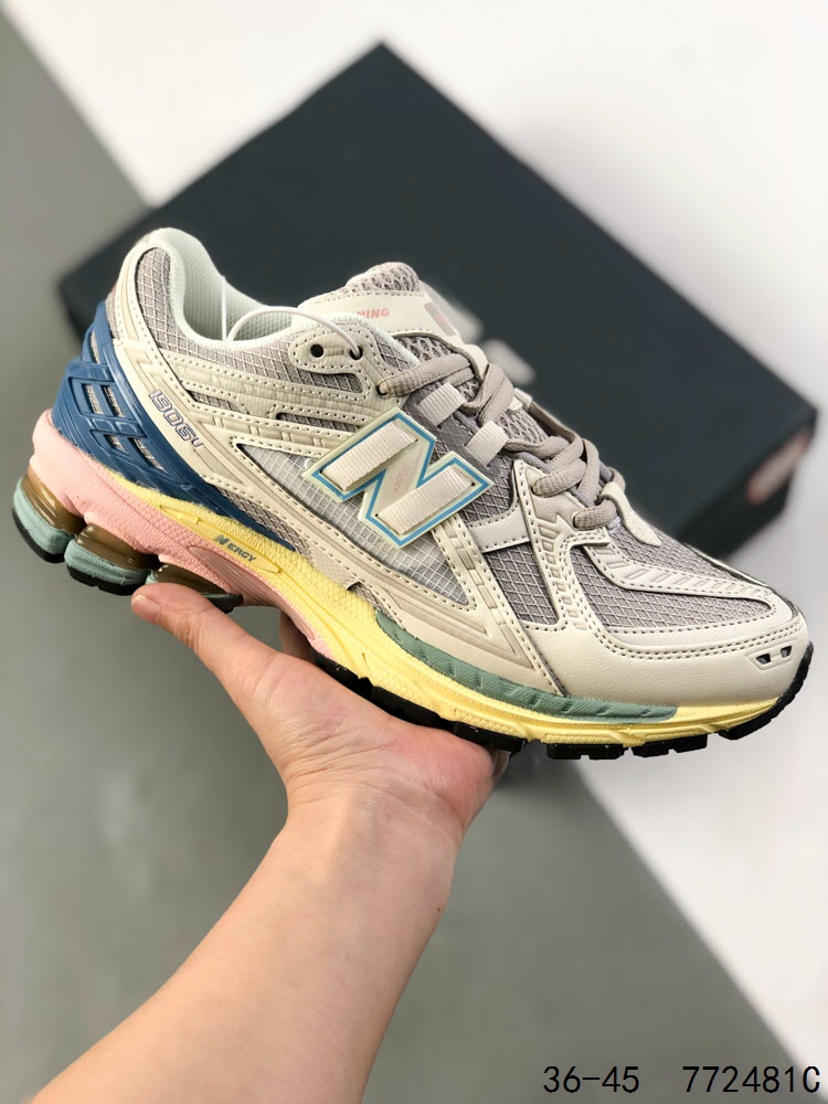 新百伦New Balance 1906 复古跑鞋 小红书爆款 NB1906这双鞋确实是NB家经典复古款式之一,以全新科技诠释,成功打造1906鞋款,鞋面在保持1906基本线条和片层结构的同时,采用更为简洁、流畅的设计语言 ID:772481C