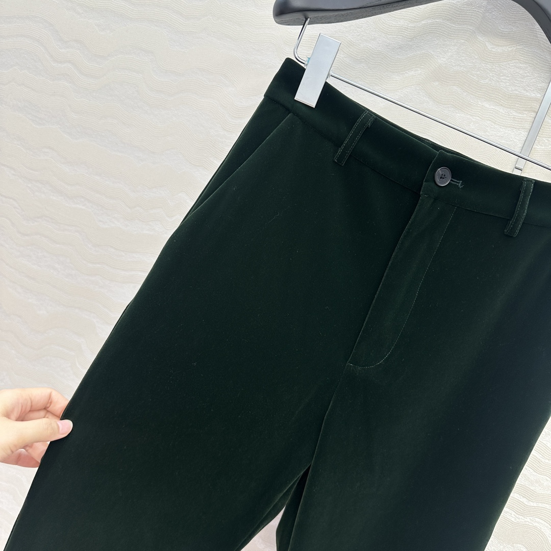 独家首发❤️原单品质，slP🆕高智感穿搭！宋佳同款！时髦精丝绒直筒裤！极简主义立体裁剪小直筒九分裤！复古