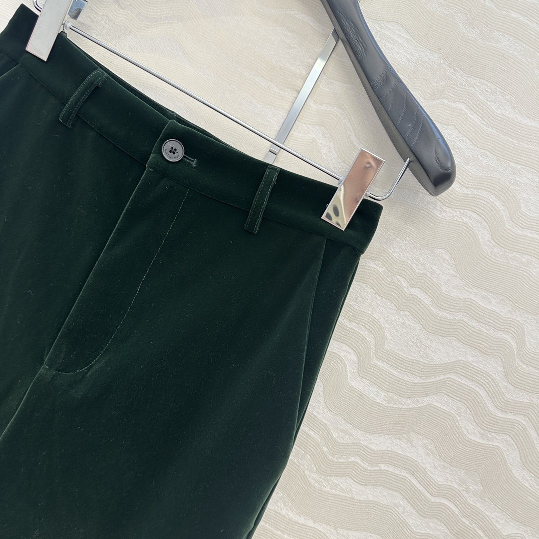 独家首发❤️原单品质，slP🆕高智感穿搭！宋佳同款！时髦精丝绒直筒裤！极简主义立体裁剪小直筒九分裤！复古