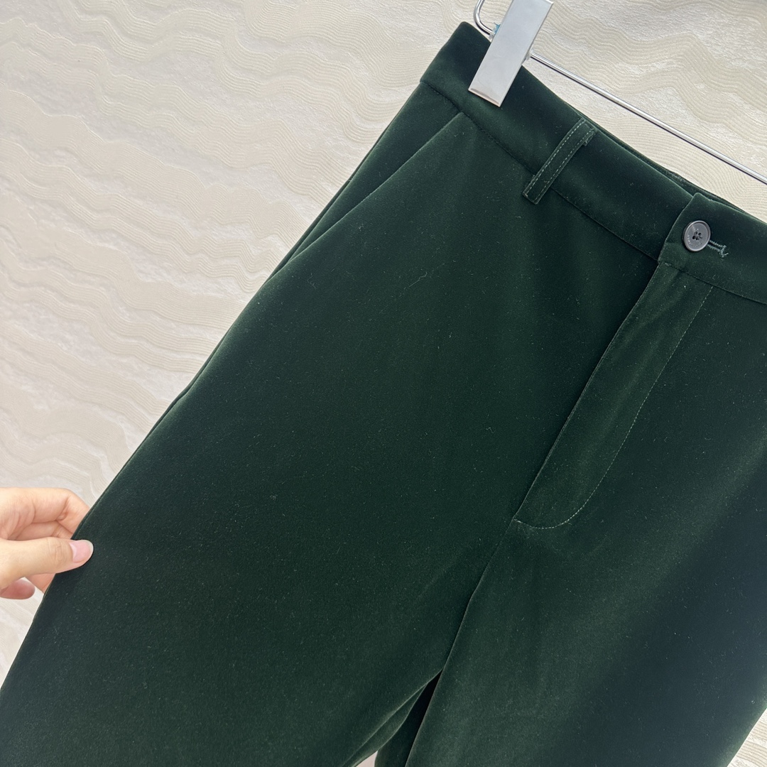 独家首发❤️原单品质，slP🆕高智感穿搭！宋佳同款！时髦精丝绒直筒裤！极简主义立体裁剪小直筒九分裤！复古