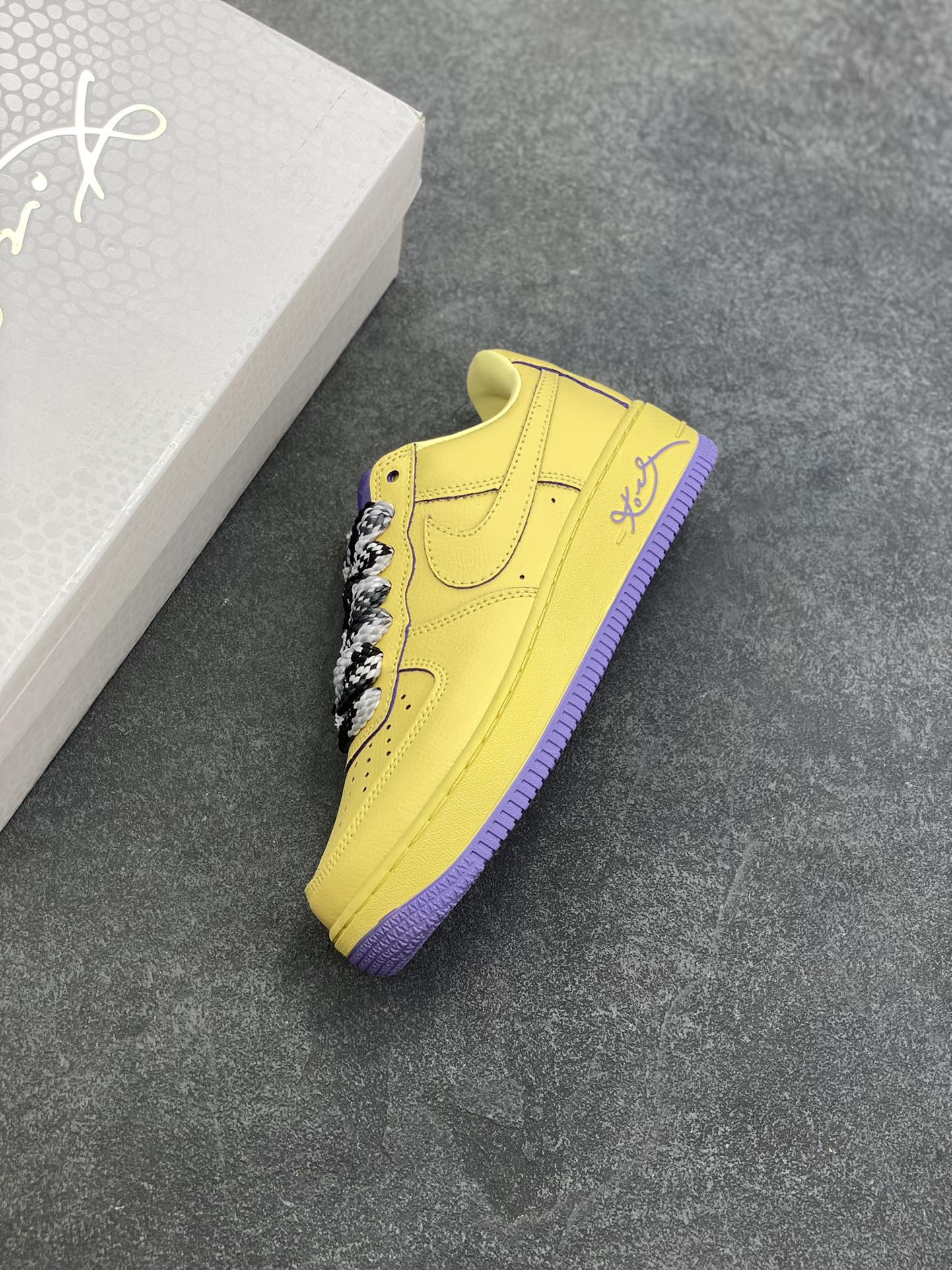 图片[7]-Nike Air Force 1 Low 科比 原楦头原纸板 打造纯正空军版型 专注外贸渠道 全掌内置蜂窝气垫 原盒配件 原厂中底钢印、拉帮完美 货号：HV9408-700 尺码：36 36.5 37.5 38 38.5 39 40 40.5 41 42 42.5 43 44 44.5 45-选品中心