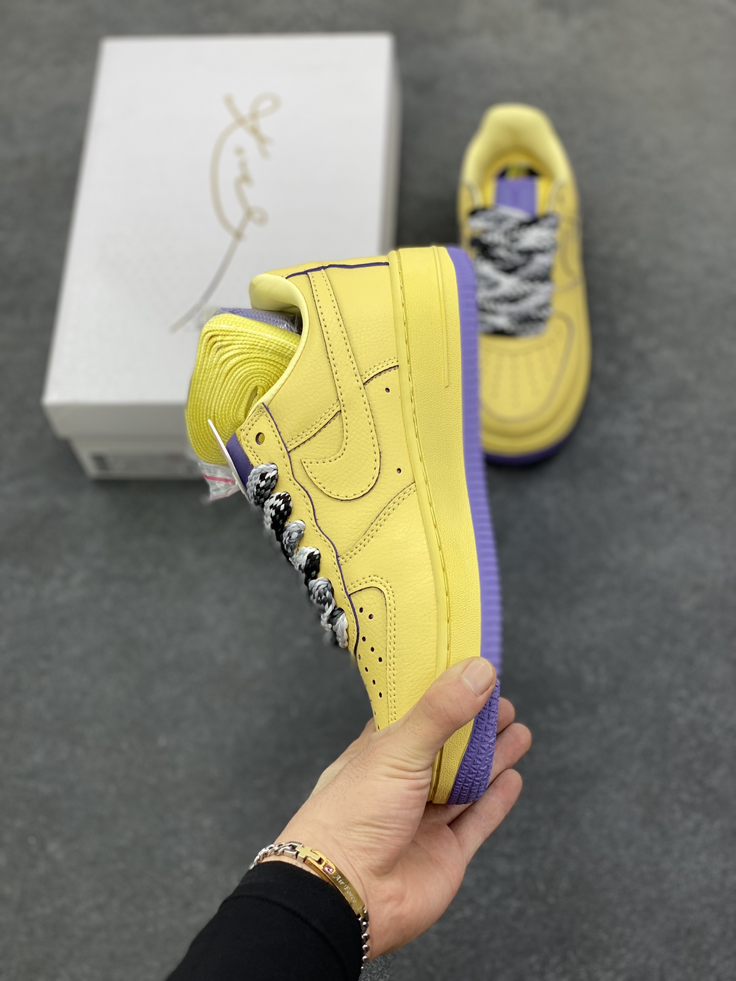 图片[3]-Nike Air Force 1 Low 科比 原楦头原纸板 打造纯正空军版型 专注外贸渠道 全掌内置蜂窝气垫 原盒配件 原厂中底钢印、拉帮完美 货号：HV9408-700 尺码：36 36.5 37.5 38 38.5 39 40 40.5 41 42 42.5 43 44 44.5 45-选品中心