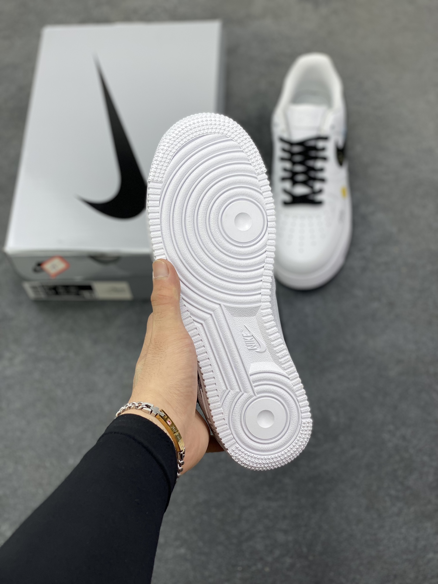 图片[5]-Nike Air Force 1 Low’07 Vibe风 空军一号低帮休闲板鞋 定制皮料 定制鞋盒 原楦原纸板 纯正空军版型 内置全掌气垫 货号：ZH0316-104 尺码：36 36.5 37.5 38 38.5 39 40 40.5 41 42 42.5 43 44 44.5 45-选品中心
