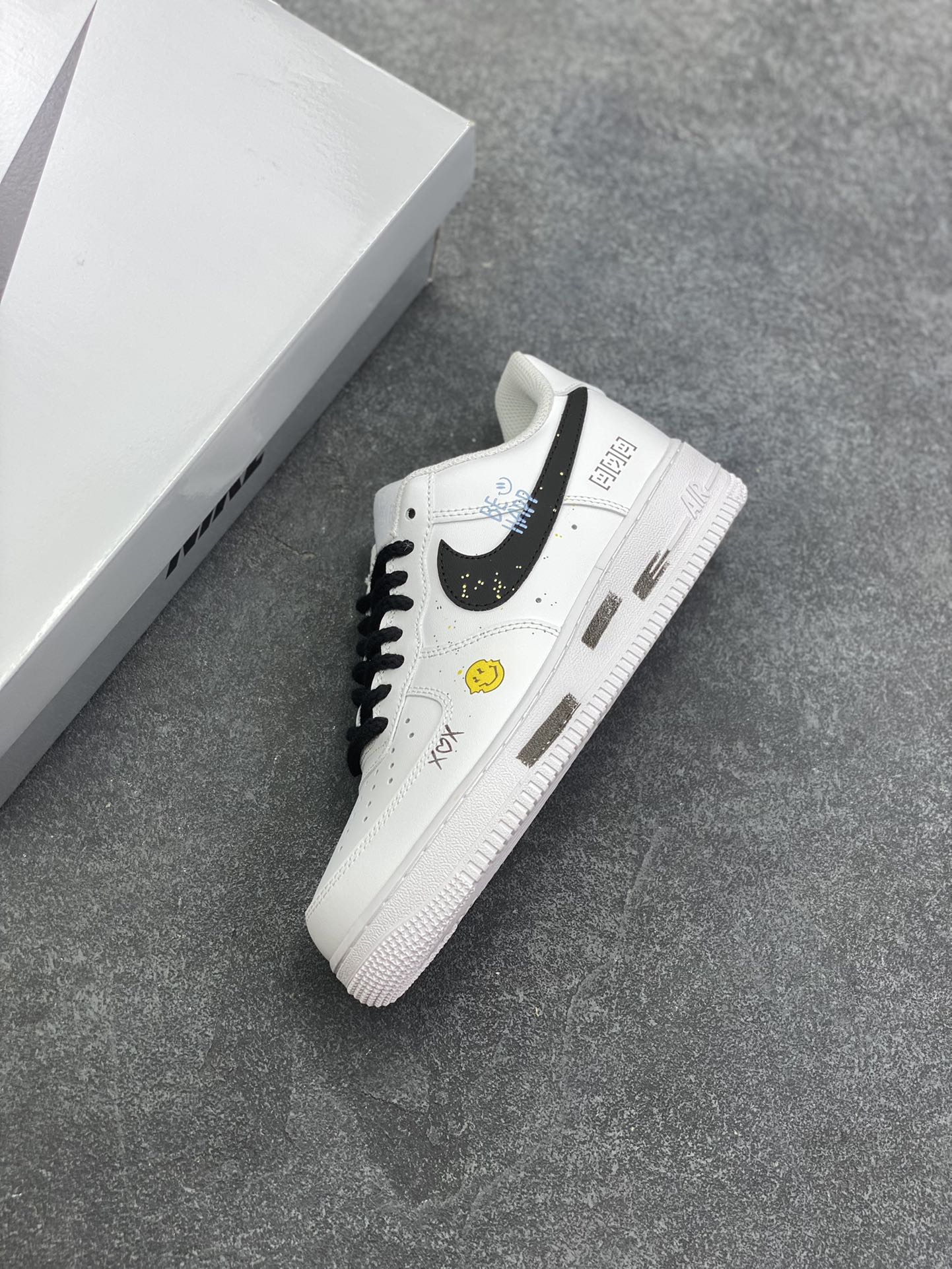 图片[7]-Nike Air Force 1 Low’07 Vibe风 空军一号低帮休闲板鞋 定制皮料 定制鞋盒 原楦原纸板 纯正空军版型 内置全掌气垫 货号：ZH0316-104 尺码：36 36.5 37.5 38 38.5 39 40 40.5 41 42 42.5 43 44 44.5 45-选品中心