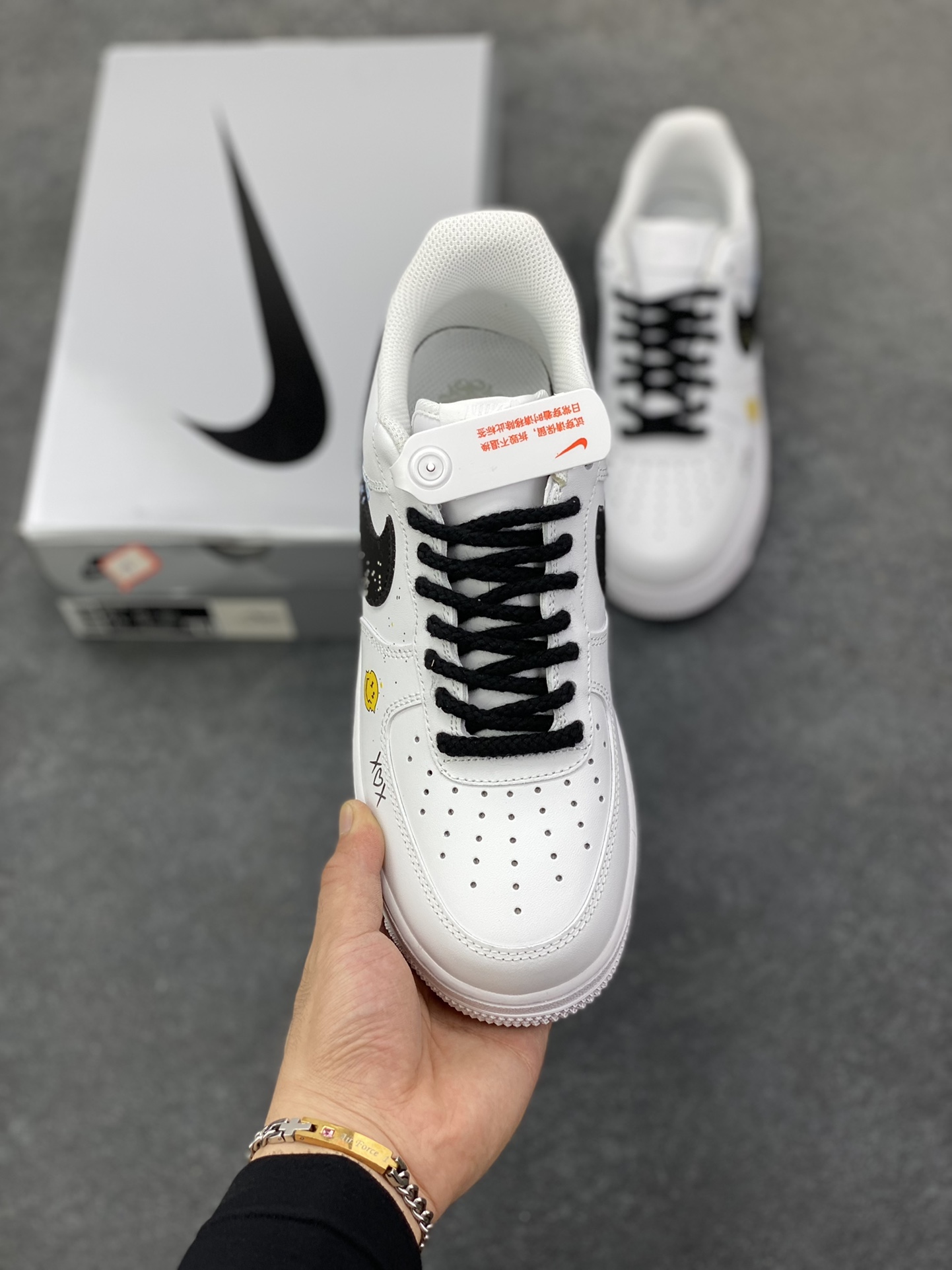 图片[2]-Nike Air Force 1 Low’07 Vibe风 空军一号低帮休闲板鞋 定制皮料 定制鞋盒 原楦原纸板 纯正空军版型 内置全掌气垫 货号：ZH0316-104 尺码：36 36.5 37.5 38 38.5 39 40 40.5 41 42 42.5 43 44 44.5 45-选品中心