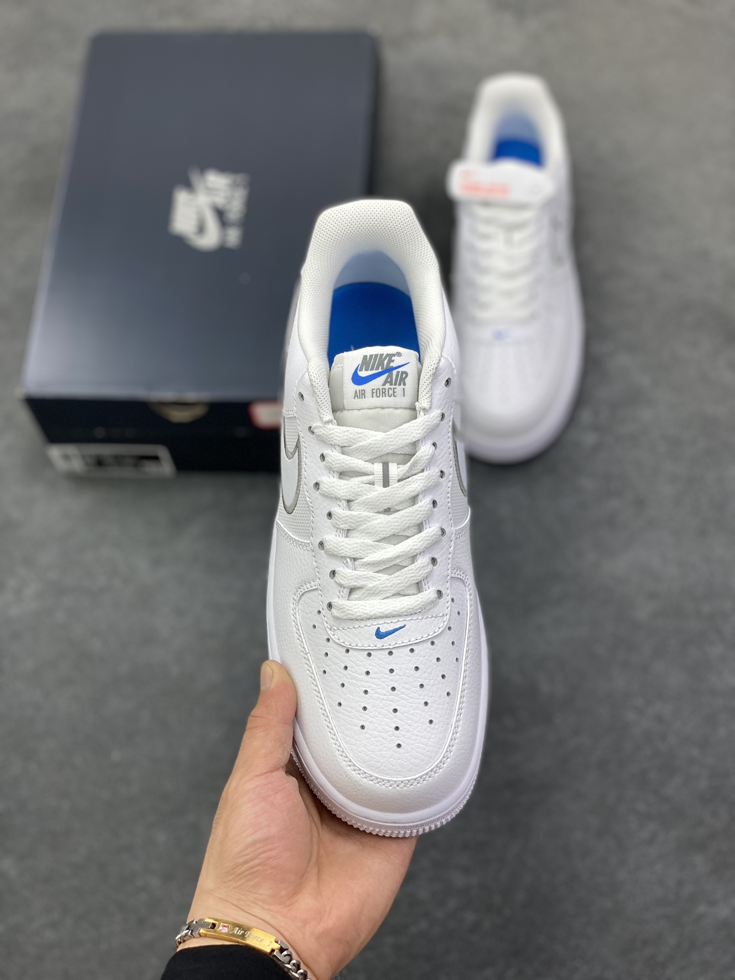 图片[2]-Air Force 1 Nike Low 米色 原楦头原纸板 打造纯正空军版型 专注外贸渠道 全掌内置蜂窝气垫 #原盒配件 原厂中底钢印、拉帮完美 货号：IB7677-100 尺码：36 36.5 37.5 38 38.5 39 40 40.5 41 42 42.5 43 44 44.5 45-选品中心