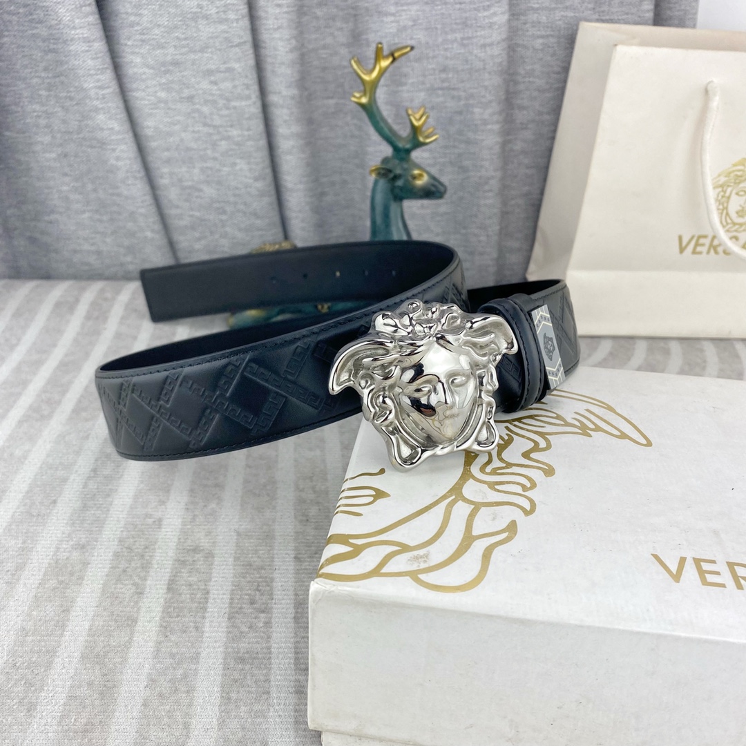 范思哲💕 特种皮腰带系列 ，原厂五金精品不锈钢扣，手感柔软舒适 宽3.8CM。
