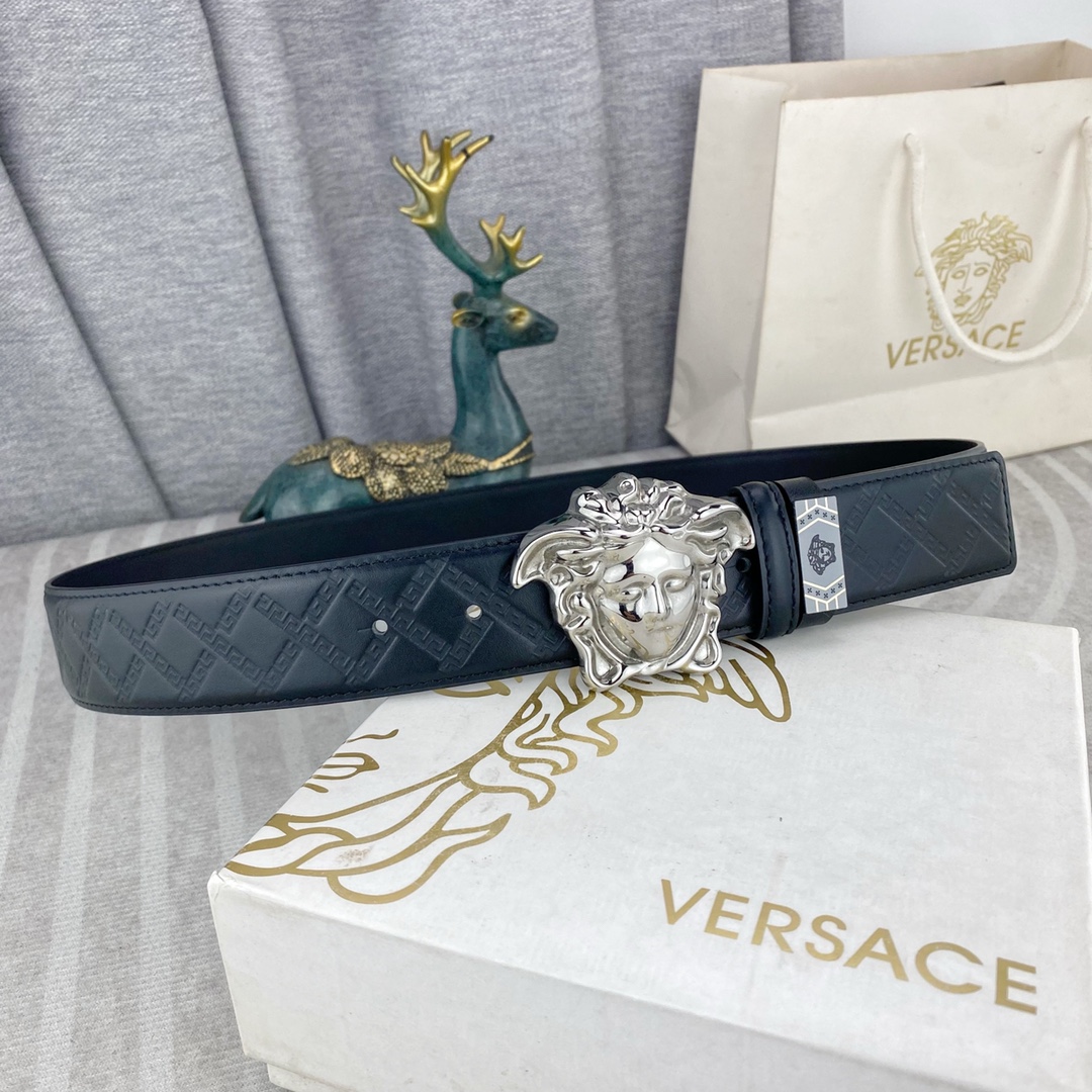 范思哲💕 特种皮腰带系列 ，原厂五金精品不锈钢扣，手感柔软舒适 宽3.8CM。