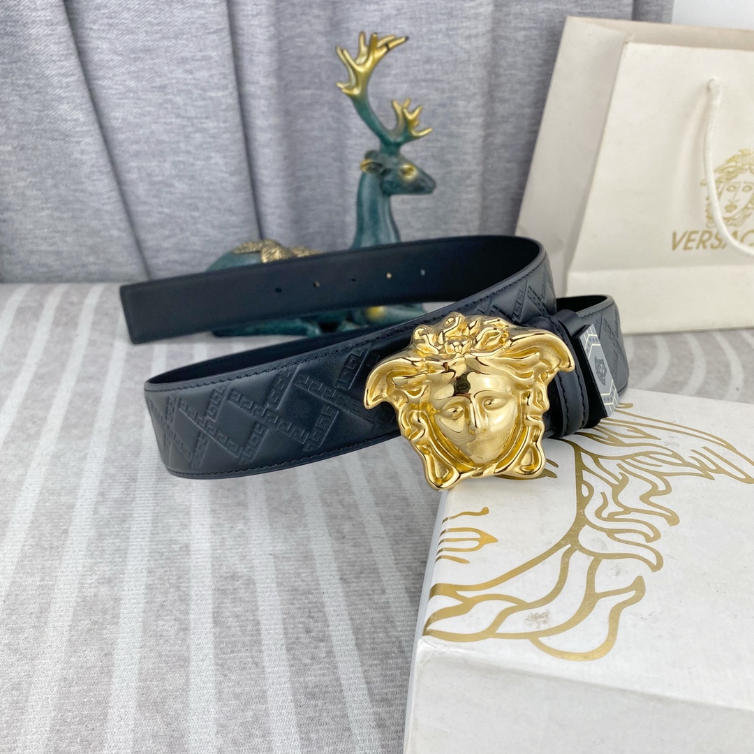 范思哲💕 特种皮腰带系列 ，原厂五金精品不锈钢扣，手感柔软舒适 宽3.8CM。