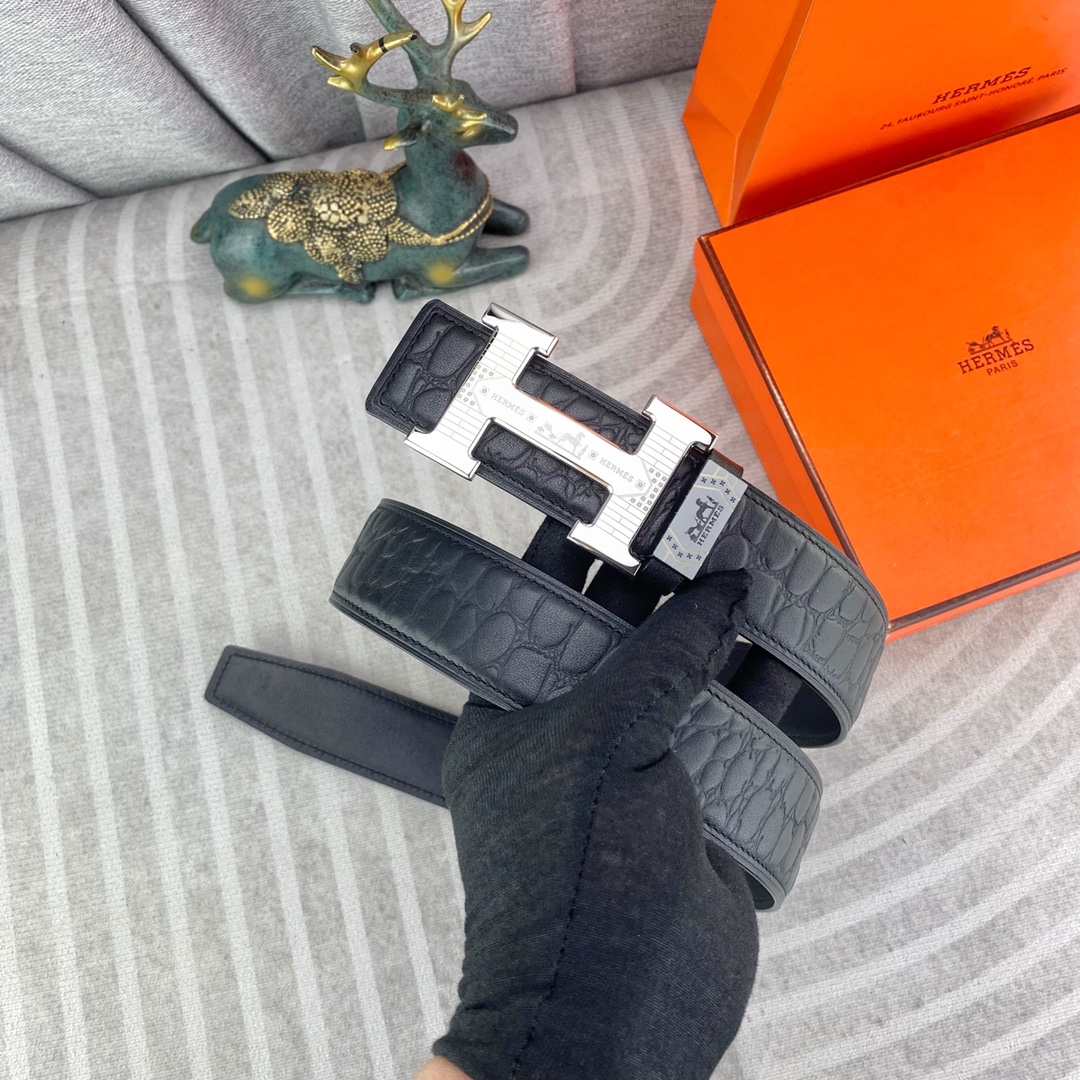 爱马仕💕 特种皮腰带系列 ，原厂五金精品不锈钢扣，手感柔软舒适 宽3.8CM。