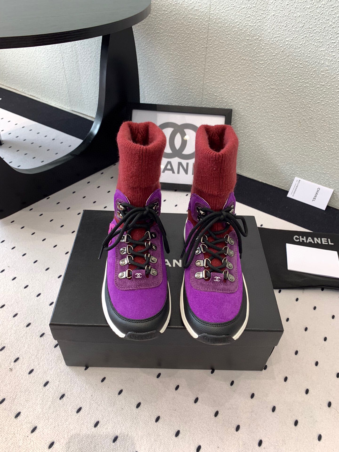 NO:484955,Chanel new socks and sneakers top version, classic color matching, super invincible and versatile, imported cowhide, sheepskin lining, original buckle, original open molded sole, Size: 35-40, boots, chanel, boots, sneakers, cowhide, sheepskin, socks19860909Chanel新款袜子运动鞋顶级版本 经典拼色完美搭配 超级无敌百搭 进口牛皮针织鞋面 羊皮内里 原版扣饰 原版开模大底 Size:35-40,靴子,chanel,boots,sneakers,cowhide,sheepskin,socks,Women's Shoes