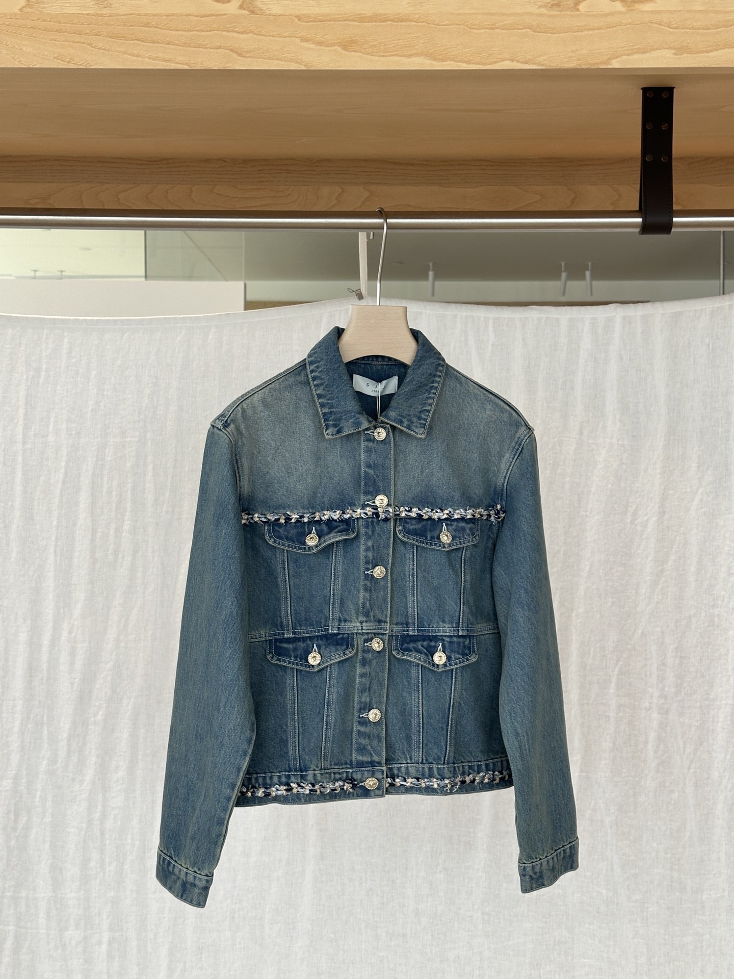 NO:499439,YS | NEW ARRIVALS! Hot selling hits, constantly turning orders!  !  Fragrant style denim jacket, wash water color, excellent texture SML, jackets & coats,alexander wang19860909YS ｜ NEW ARRIVALS! 热卖大爆款 翻单不断的！！ 香风牛仔外套 洗水颜色 质感极好  SML,,jackets & coats,alexander wang,Women's clothing