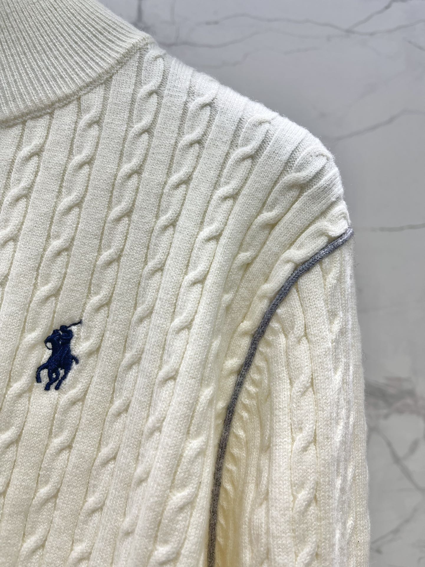 Polo * 拉夫劳伦秋季罗纹针织衫秋天第一件心动单品必须安利给你们👇🏻Polo和拉夫劳伦联名的这款罗纹