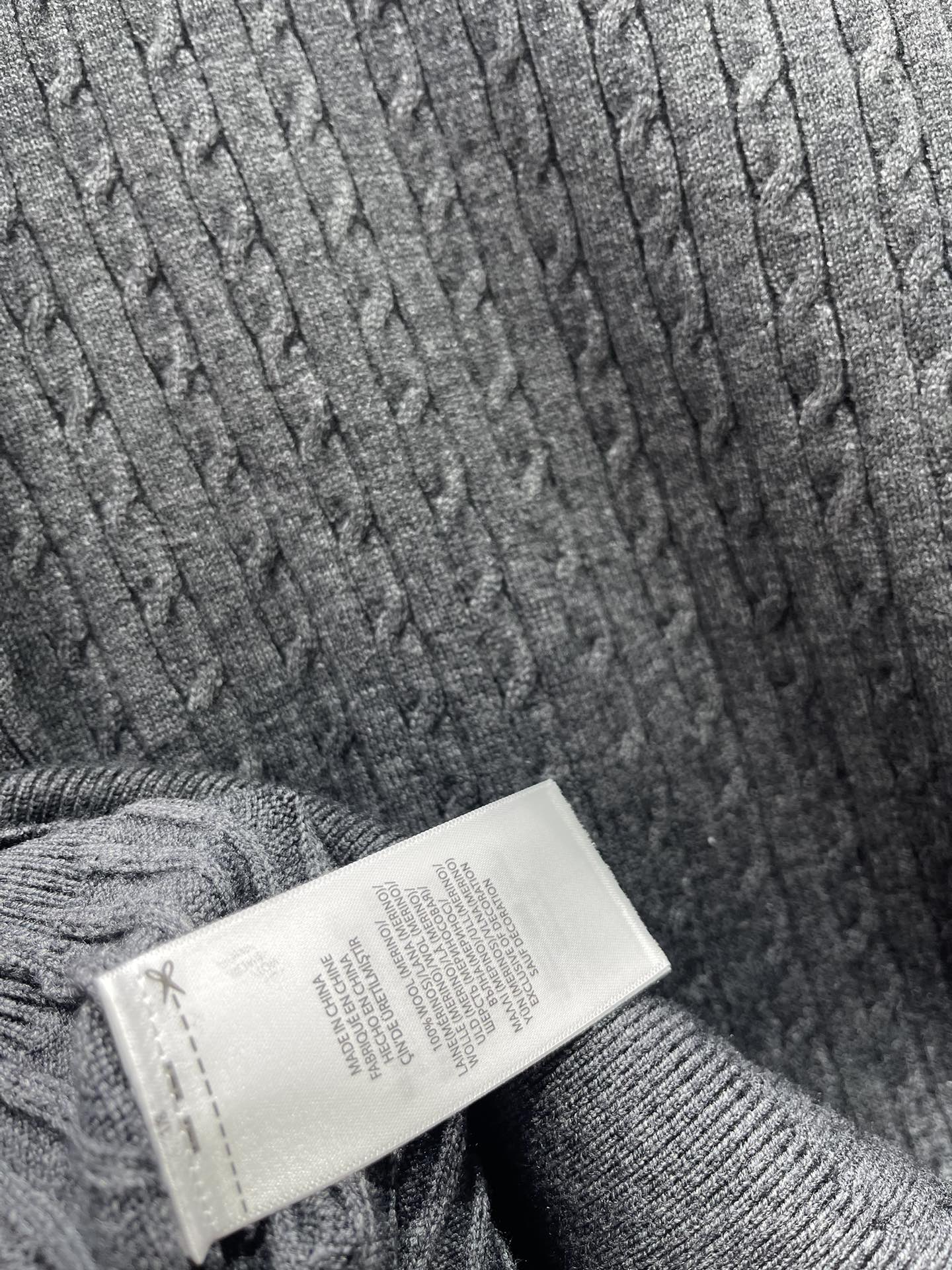 Polo * 拉夫劳伦秋季罗纹针织衫秋天第一件心动单品必须安利给你们👇🏻Polo和拉夫劳伦联名的这款罗纹