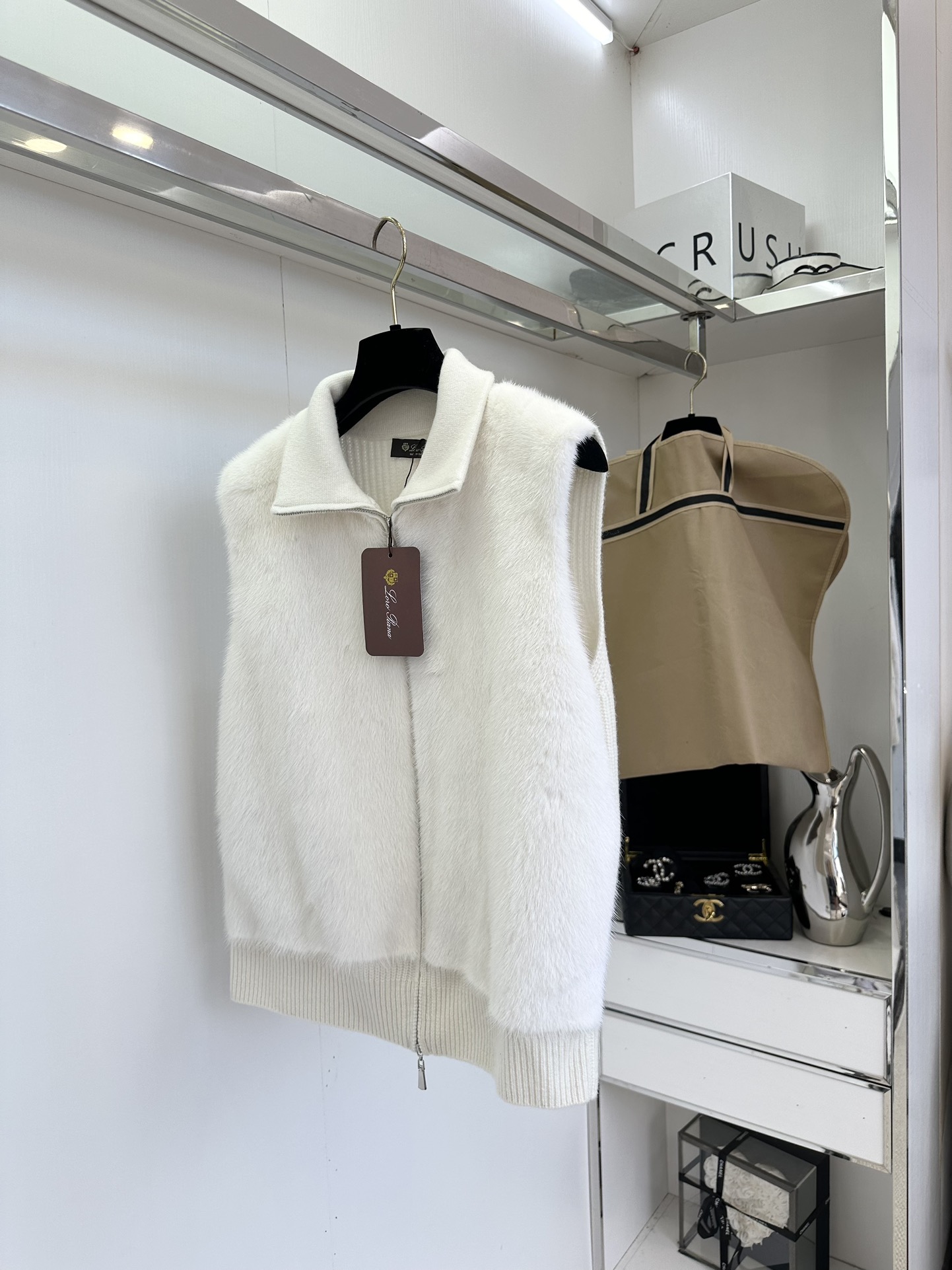 Mink & Cashmere Knit Vest - Copenhagen Imported, Soft & Warm, Fashionable 4 i1757688107 1251 2