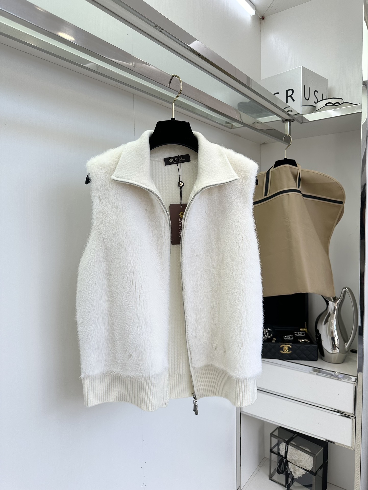 Mink & Cashmere Knit Vest - Copenhagen Imported, Soft & Warm, Fashionable 5 i1757688107 2838 3