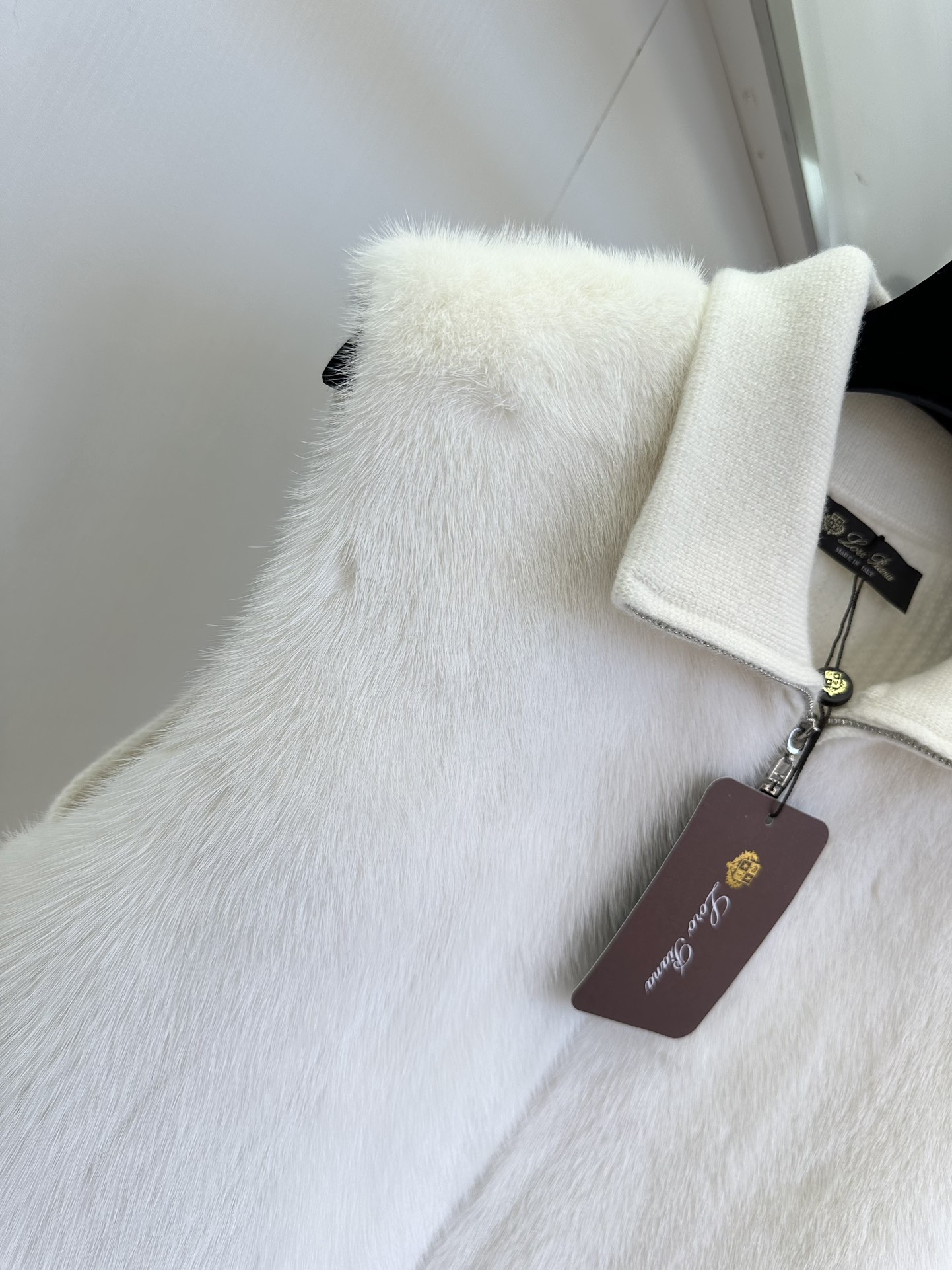 Mink & Cashmere Knit Vest - Copenhagen Imported, Soft & Warm, Fashionable 7 i1757688107 5793 5