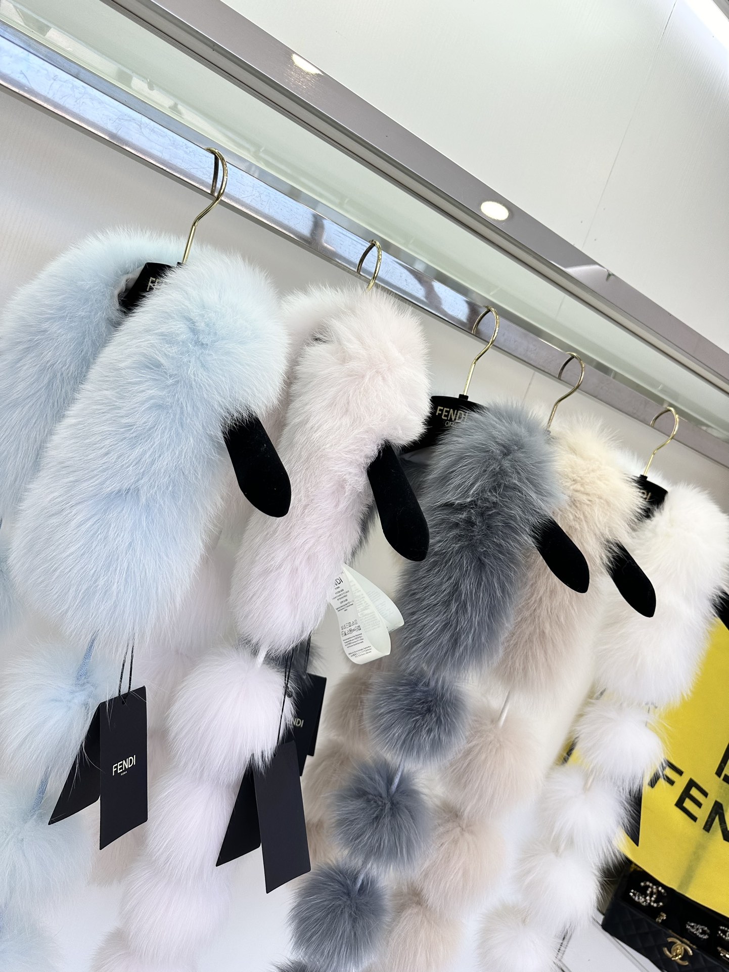 Fendi Fox Fur Scarf - Luxurious, Soft, and Stylish Winter Accessory 3 i1757688668 1763 1