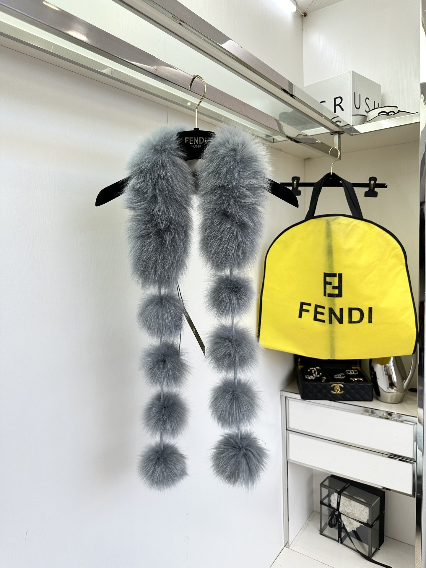 Fendi Fox Fur Scarf - Luxurious, Soft, and Stylish Winter Accessory 8 i1757688668 9234 6