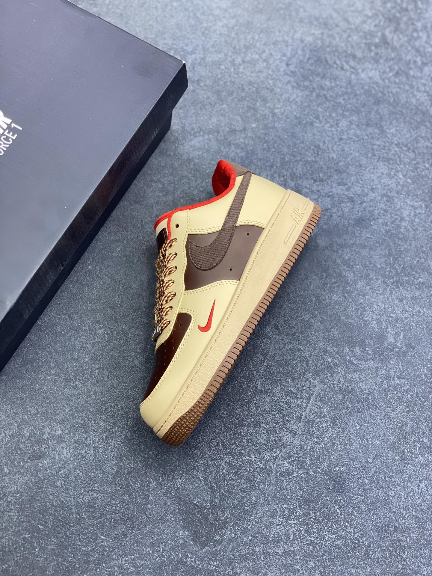 图片[7]-福利特价 Air Force 1\’ 07 棕红 原楦头原纸板 打造纯正空军版型 专注外贸渠道 全掌内置蜂窝气垫 #原盒配件 原厂中底钢印、拉帮完美 货号：HQ3447-222 尺码：36 36.5 37.5 38 38.5 39 40 40.5 41 42 42.5 43 44 44.5 45-选品中心