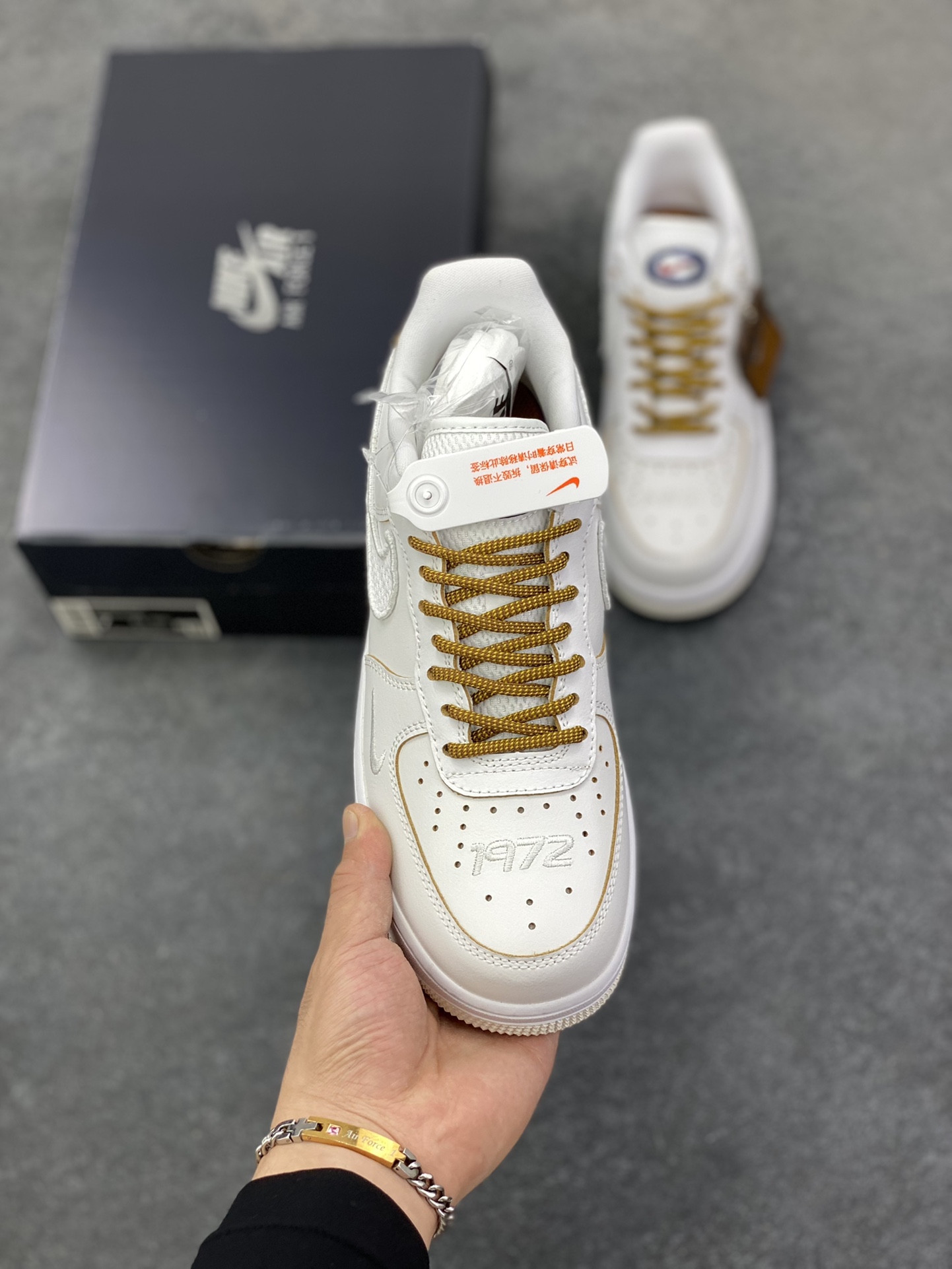 图片[2]-福利特价 Nike Air Force 1 Low 07 麻棕 原楦头原纸板 打造纯正低帮空军版型 专注外贸渠道 全掌内置蜂窝气垫 原盒配件 原厂中底钢印、拉帮完美 货号：HF5716-111 尺码：35.5 36 36.5 37.5 38 38.5 39 40 40.5 41 42 42.5 43 44 44.5 45-选品中心