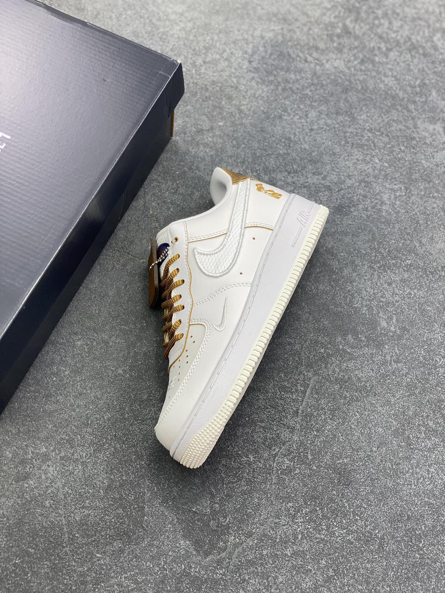 图片[7]-福利特价 Nike Air Force 1 Low 07 麻棕 原楦头原纸板 打造纯正低帮空军版型 专注外贸渠道 全掌内置蜂窝气垫 原盒配件 原厂中底钢印、拉帮完美 货号：HF5716-111 尺码：35.5 36 36.5 37.5 38 38.5 39 40 40.5 41 42 42.5 43 44 44.5 45-选品中心