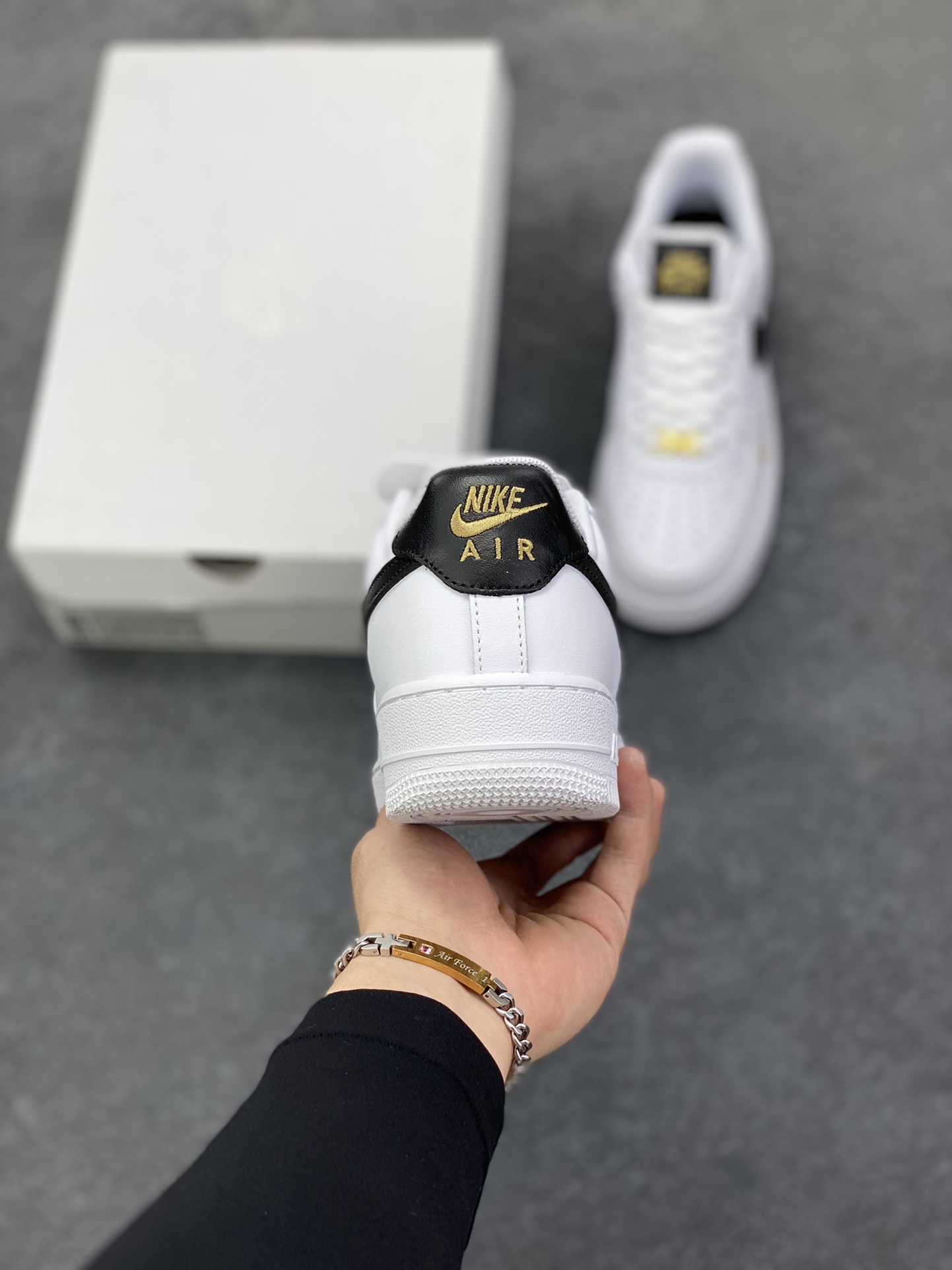 图片[4]-福利特价 Air Force 1 Nike Low 白黑小双勾 原楦头原纸板 打造纯正空军版型 专注外贸渠道 全掌内置蜂窝气垫 #原盒配件 原厂中底钢印、拉帮完美 货号：CZ0270-102 尺码：36 36.5 37.5 38 38.5 39 40 40.5 41 42 42.5 43 44 44.5 45-选品中心
