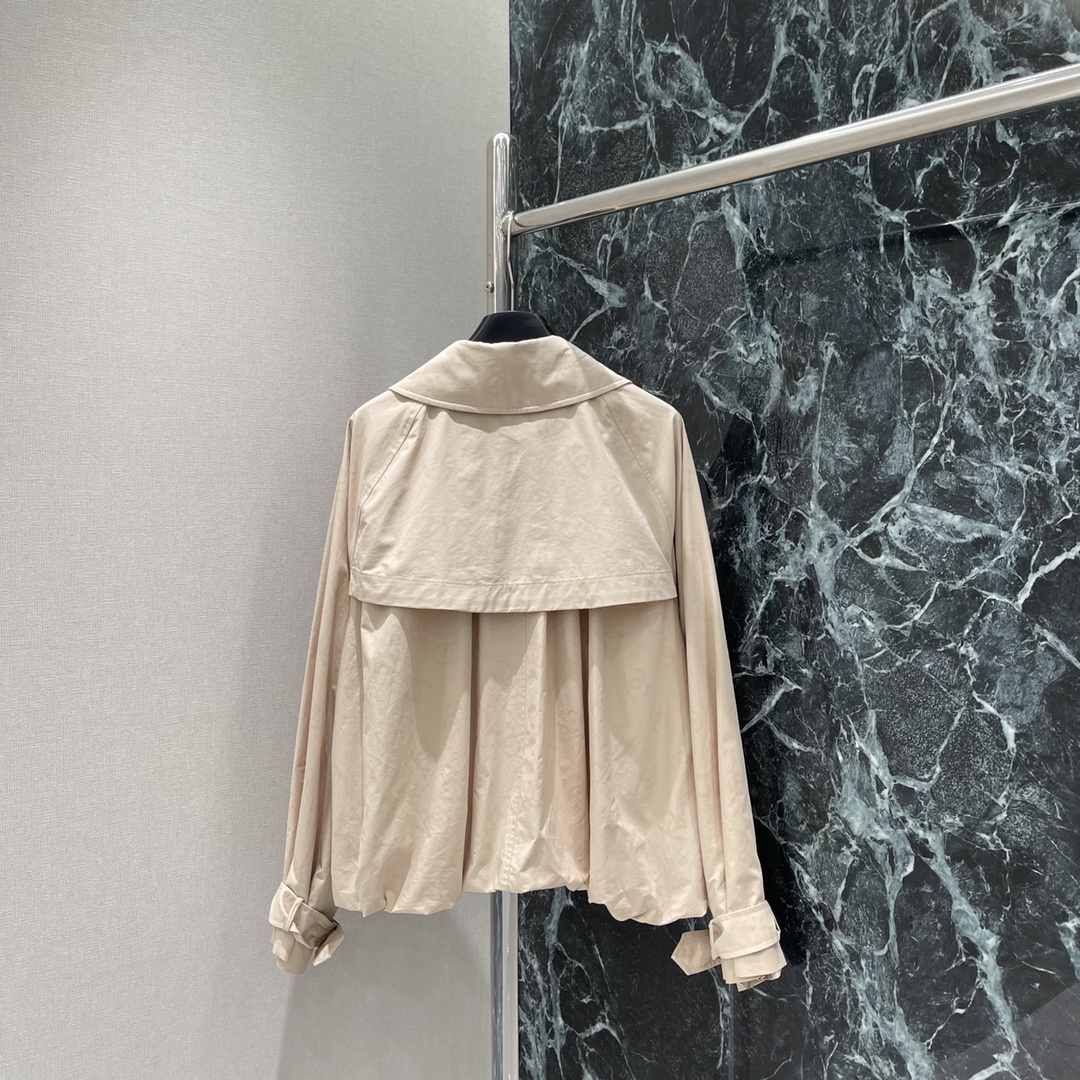 小香 25秋冬新款 短款风衣外套 暗纹提花logo风衣 若隐若现的低调奢华高级感 落肩大A版形百搭不挑人