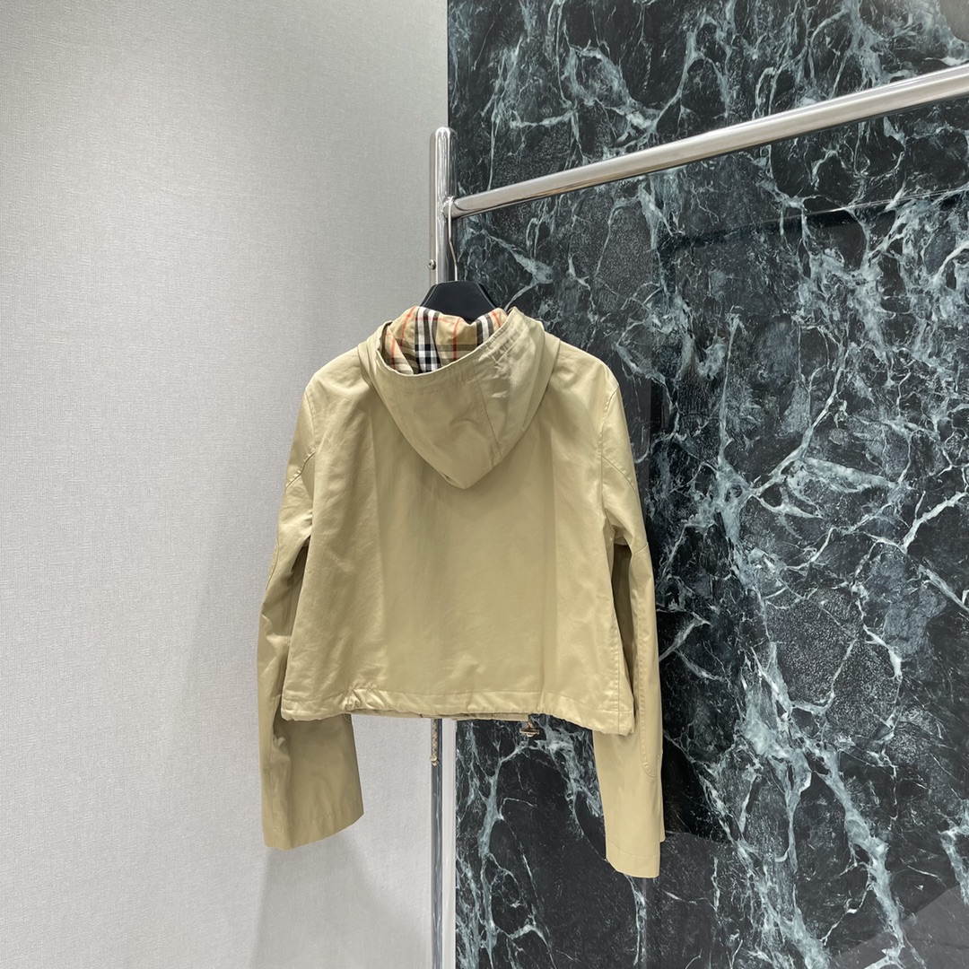 BBR 25秋冬新款 英伦风连帽夹克外套 适配秋冬休闲穿搭下摆双口袋立体剪裁容量增加更吸睛时髦 穿搭时髦