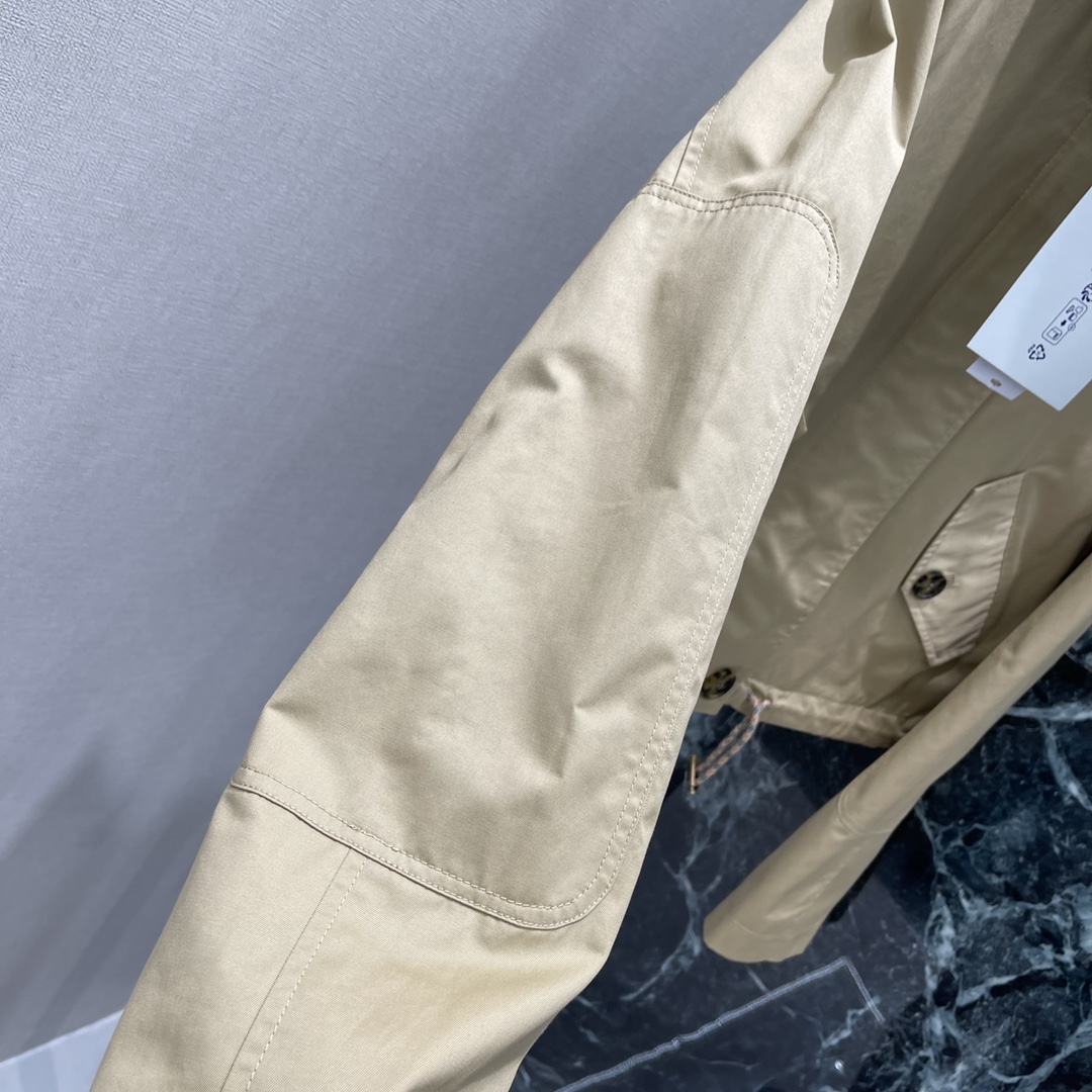 BBR 25秋冬新款 英伦风连帽夹克外套 适配秋冬休闲穿搭下摆双口袋立体剪裁容量增加更吸睛时髦 穿搭时髦