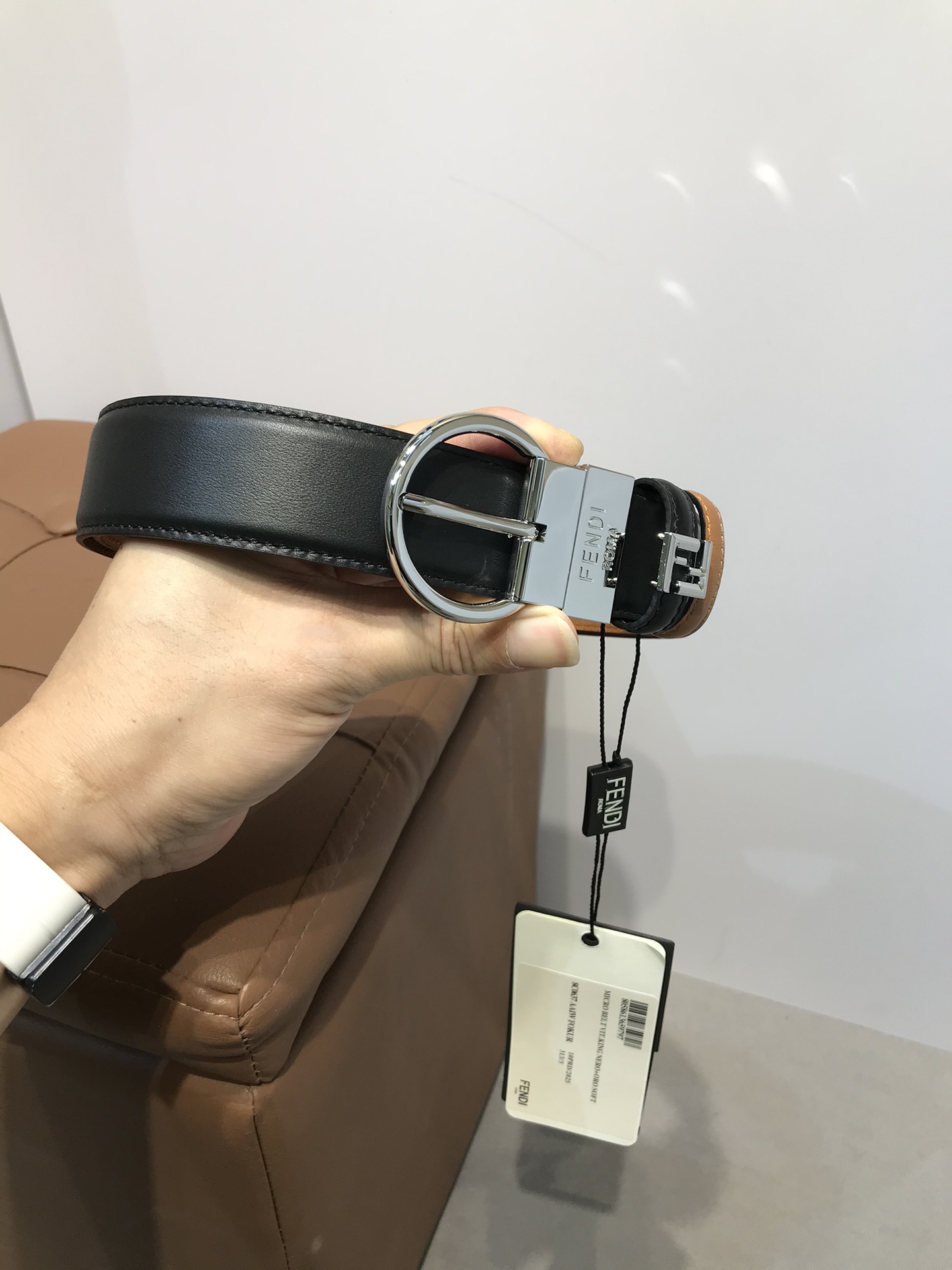 💯💯配送专柜包装 打孔针 新款 FD 宽35MM F标志造型 支持NFC 字母针扣 搭配标志性，进口双面