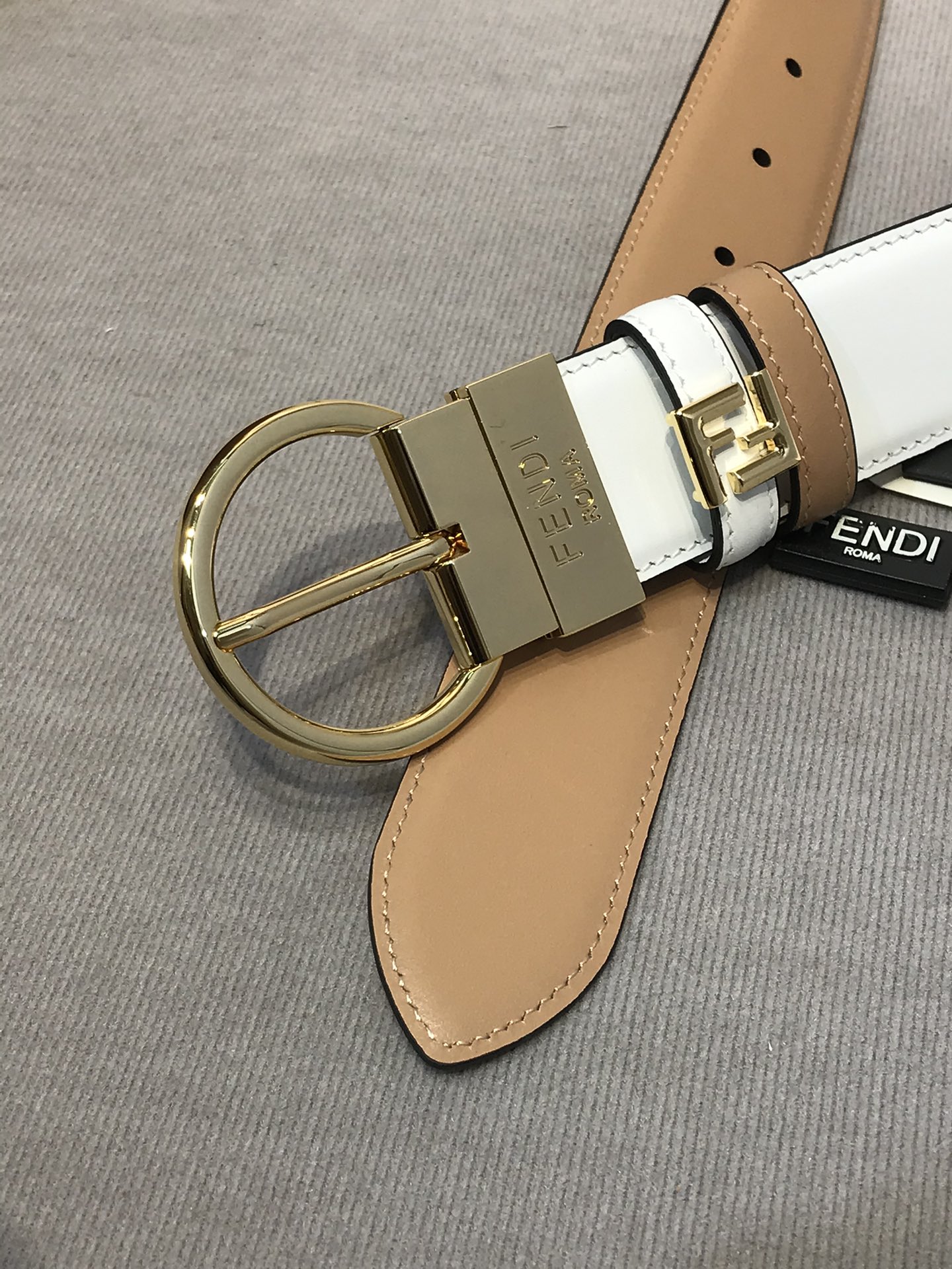 💯💯配送专柜包装 打孔针 新款 FD 宽35MM F标志造型 支持NFC 字母针扣 搭配标志性，进口双面