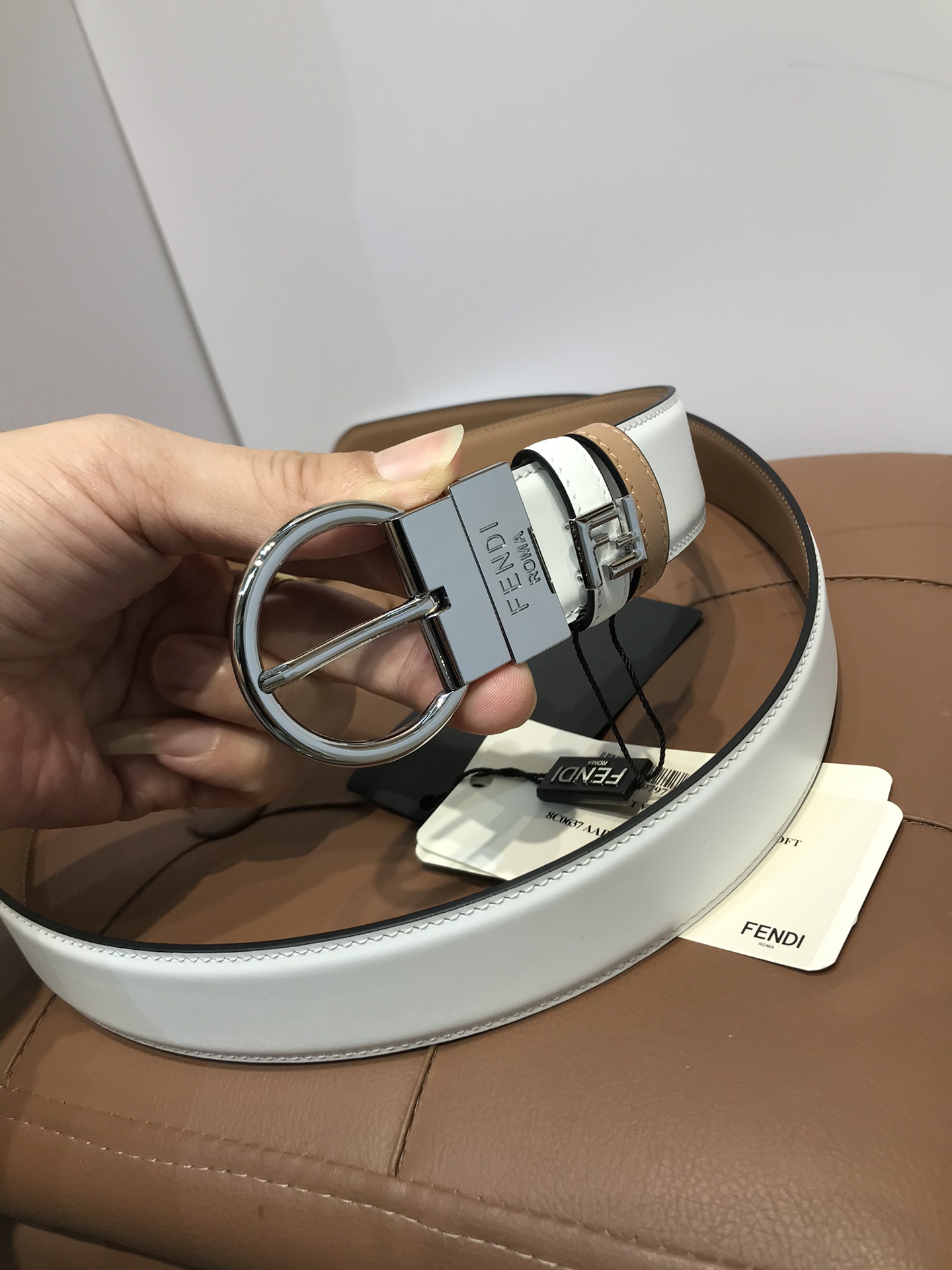 💯💯配送专柜包装 打孔针 新款 FD 宽35MM F标志造型 支持NFC 字母针扣 搭配标志性，进口双面