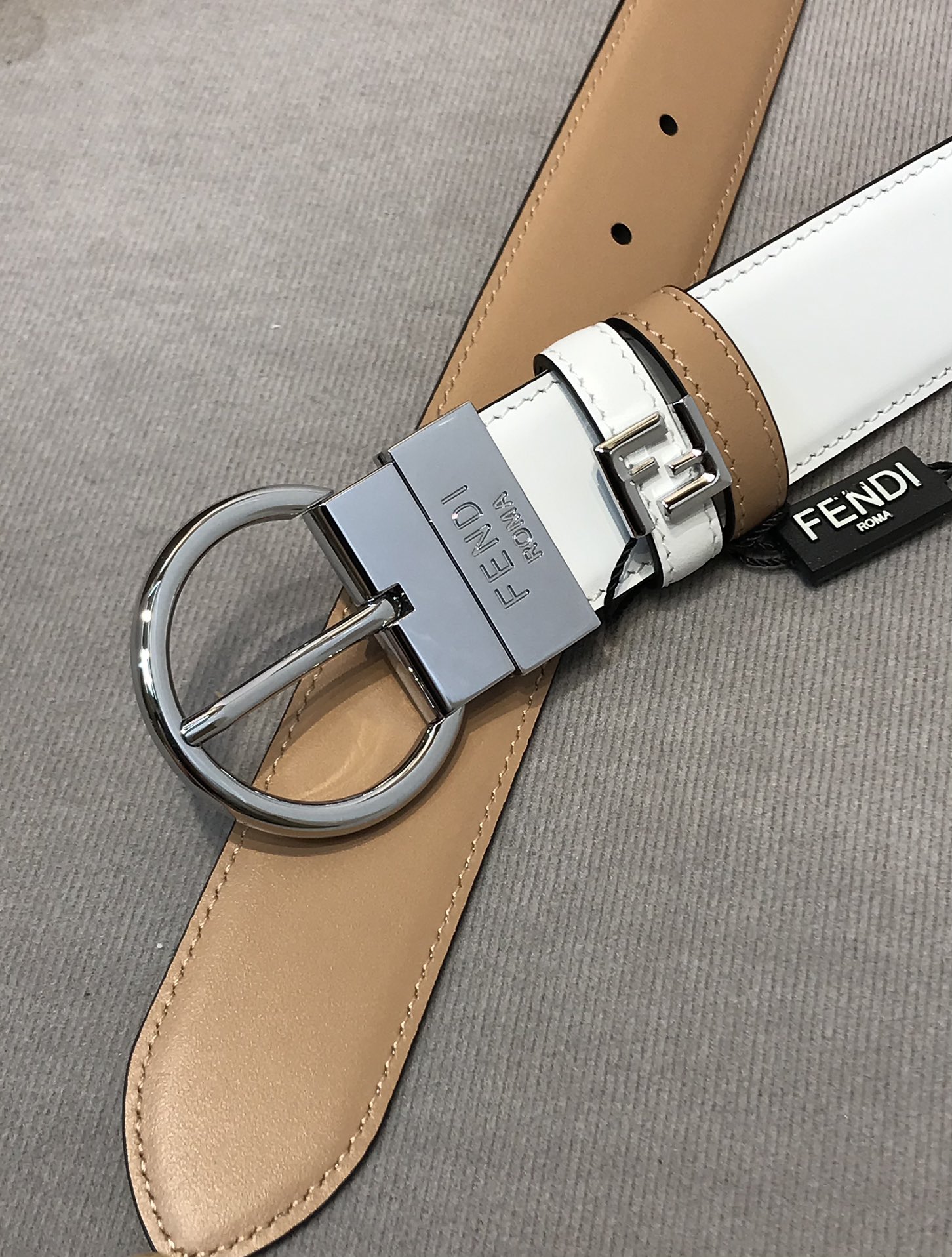 💯💯配送专柜包装 打孔针 新款 FD 宽35MM F标志造型 支持NFC 字母针扣 搭配标志性，进口双面