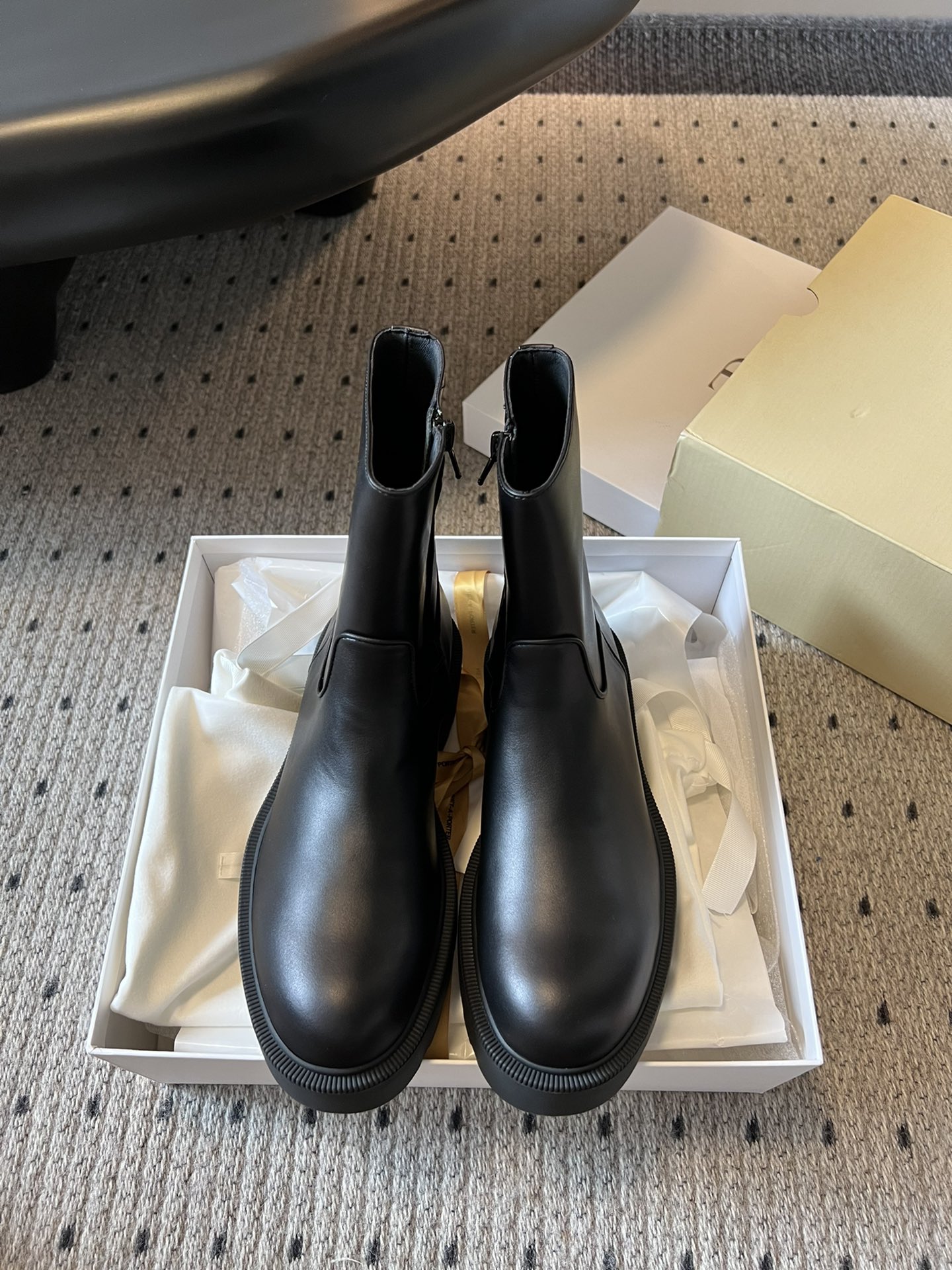 The Row Nouvelle collection automne-hiver Bottines plates rétro en velours élastique importé + semelle en caoutchouc Minimaliste Qualité supérieure