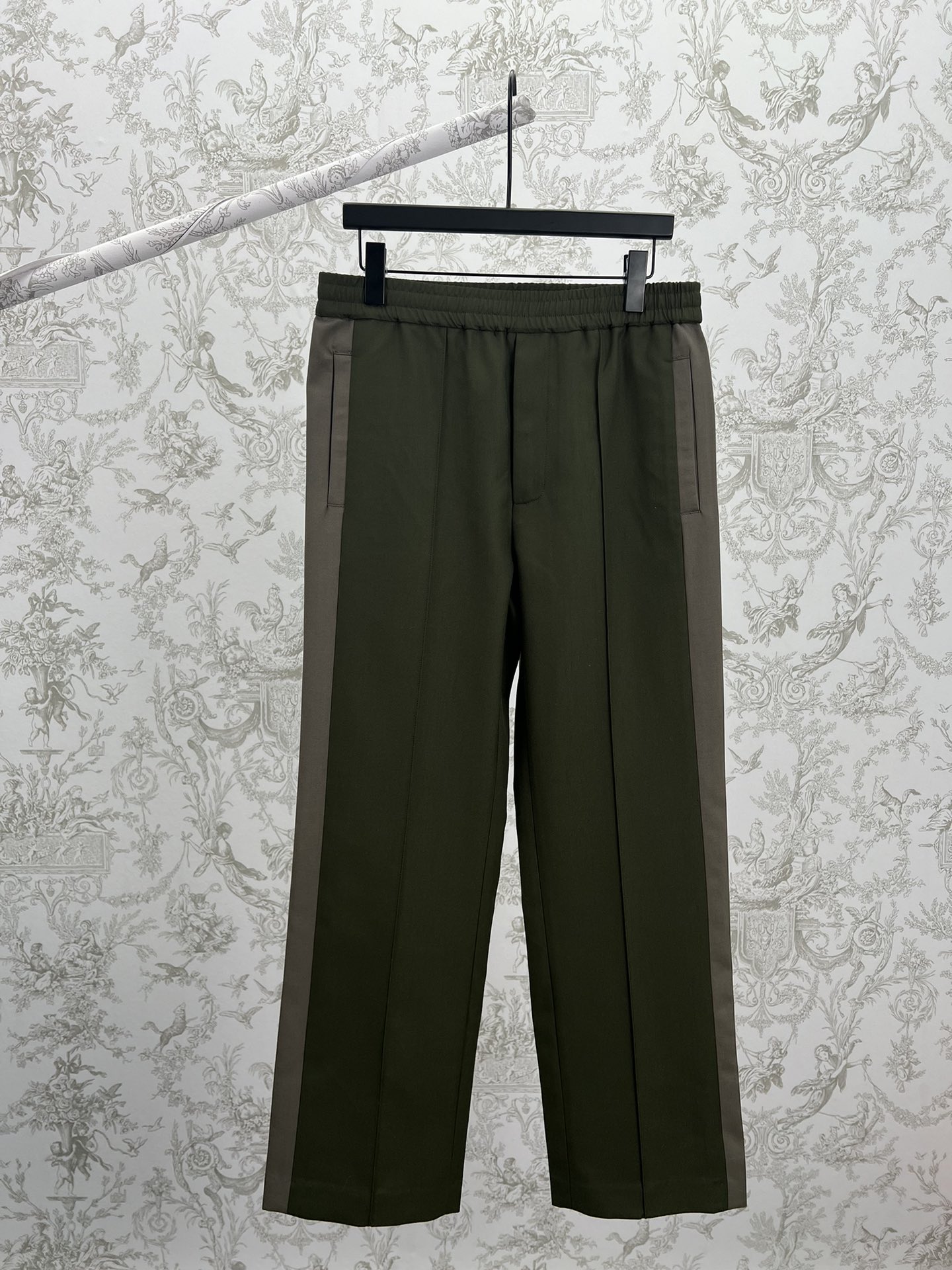 G家 24ss pantalones deportivos de ocio con paneles de colores contrastados, con paneles laterales en caqui, versión alta…
