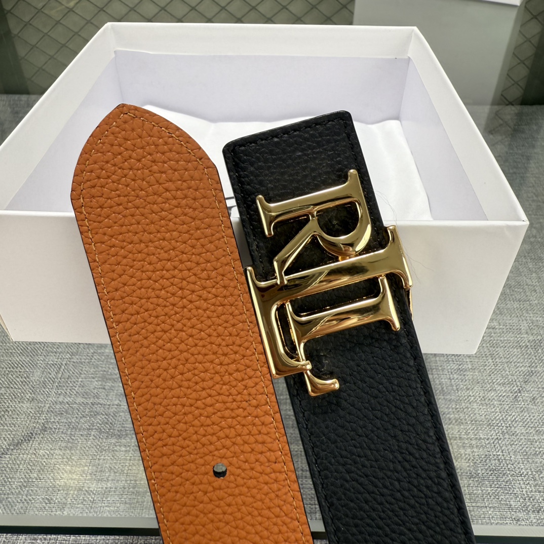 Ralph Lauren/拉夫劳伦 24年RL新款 这款腰带采用双面头层牛皮 做工细致 搭配原版精致纯铜