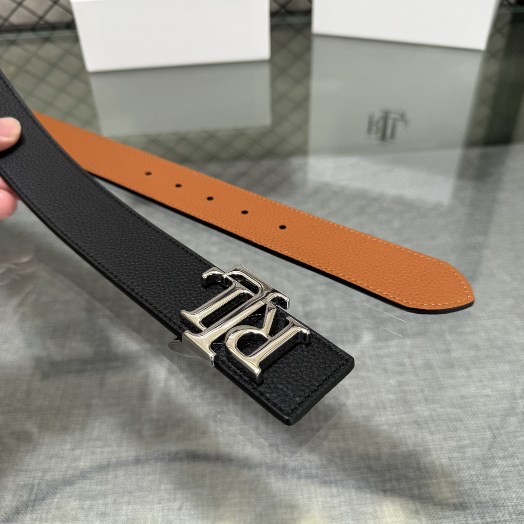 Ralph Lauren/拉夫劳伦 24年RL新款 这款腰带采用双面头层牛皮 做工细致 搭配原版精致纯铜