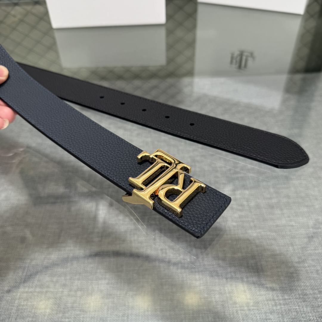 Ralph Lauren/拉夫劳伦 24年RL新款 这款腰带采用双面头层牛皮 做工细致 搭配原版精致纯铜