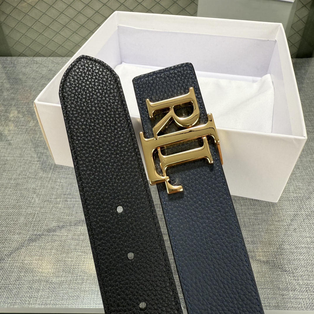 Ralph Lauren/拉夫劳伦 24年RL新款 这款腰带采用双面头层牛皮 做工细致 搭配原版精致纯铜