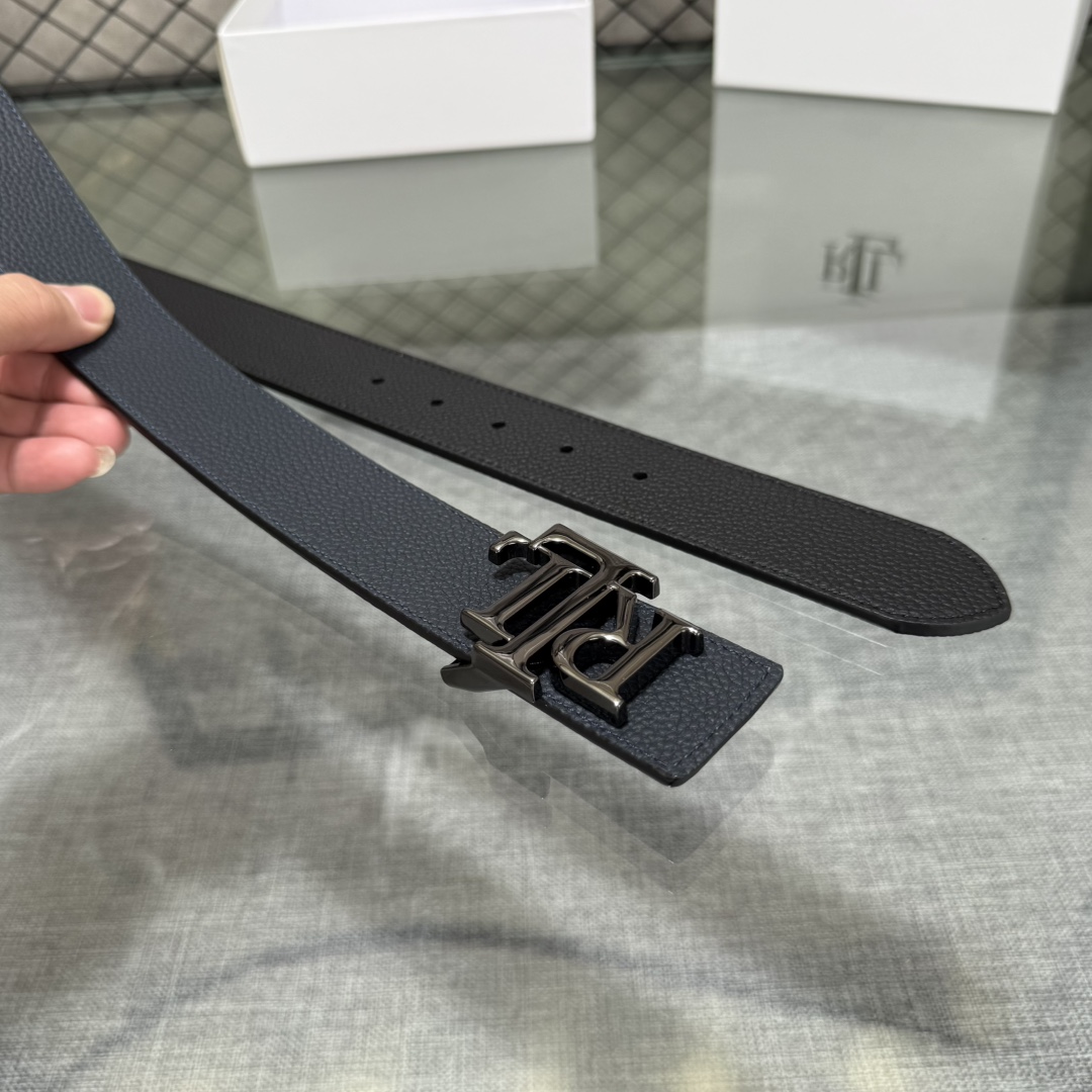 Ralph Lauren/拉夫劳伦 24年RL新款 这款腰带采用双面头层牛皮 做工细致 搭配原版精致纯铜