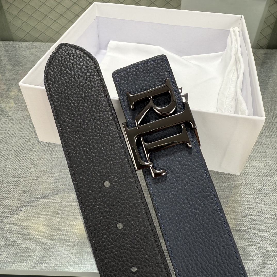 Ralph Lauren/拉夫劳伦 24年RL新款 这款腰带采用双面头层牛皮 做工细致 搭配原版精致纯铜