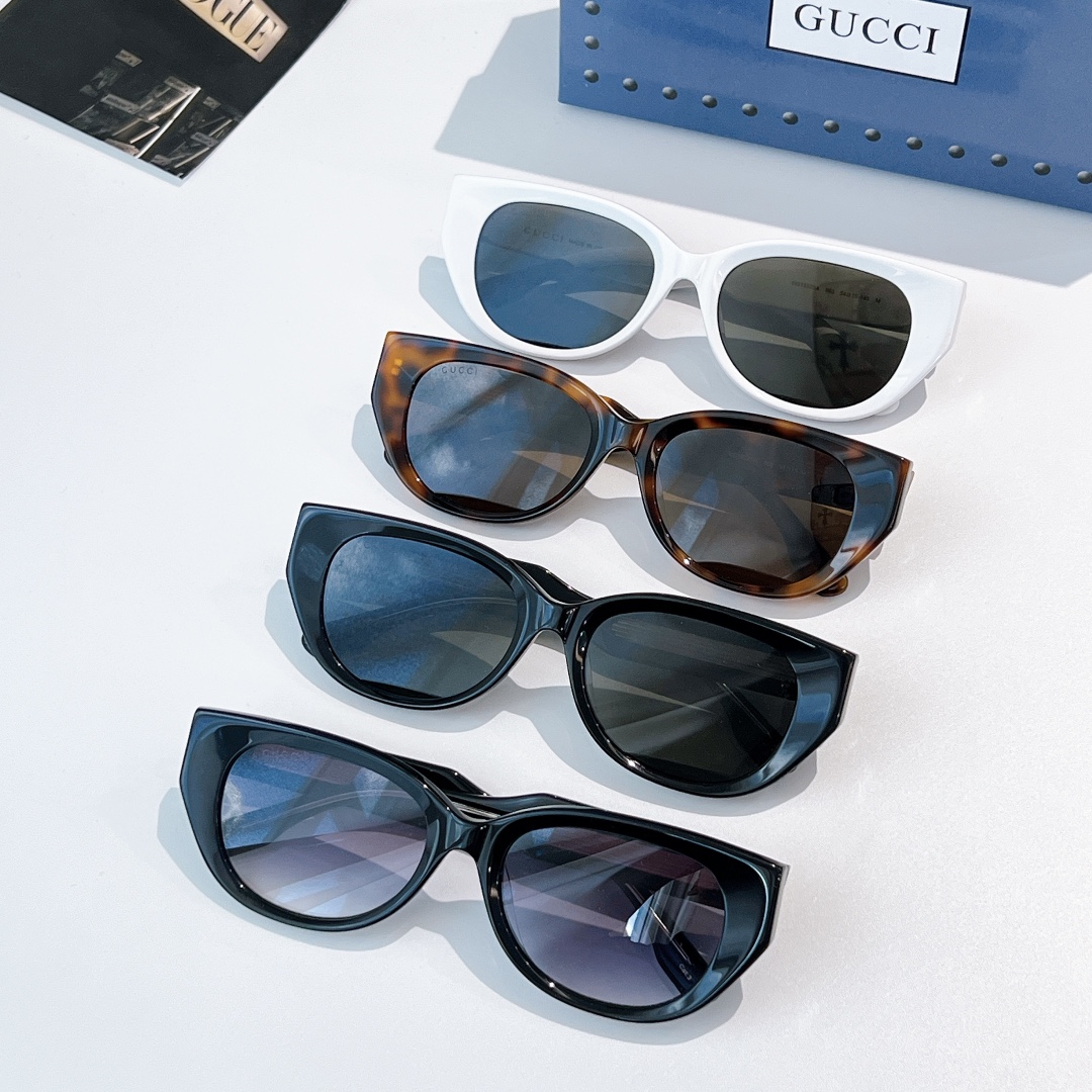𝐆𝐔𝐂𝐂𝐈 𝐶𝑙𝑎𝑠𝑠𝑖𝑐 GG1532SA talla: 54□19-145