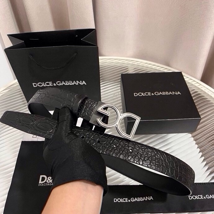 Dolce&Gabbana 新款 鳄鱼皮腰带，雅致配饰，搭配经典滚轴搭扣：35 毫米