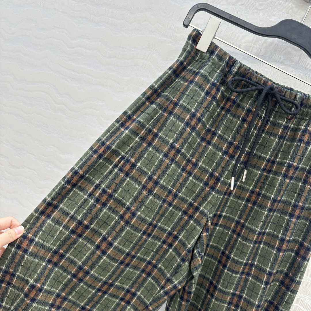 独家首发❤️客定爆单，品质控长期主义穿搭！高定进口TR棉绒格纹弯刀裤！独定定制重磅克重品牌单面料质感殷实