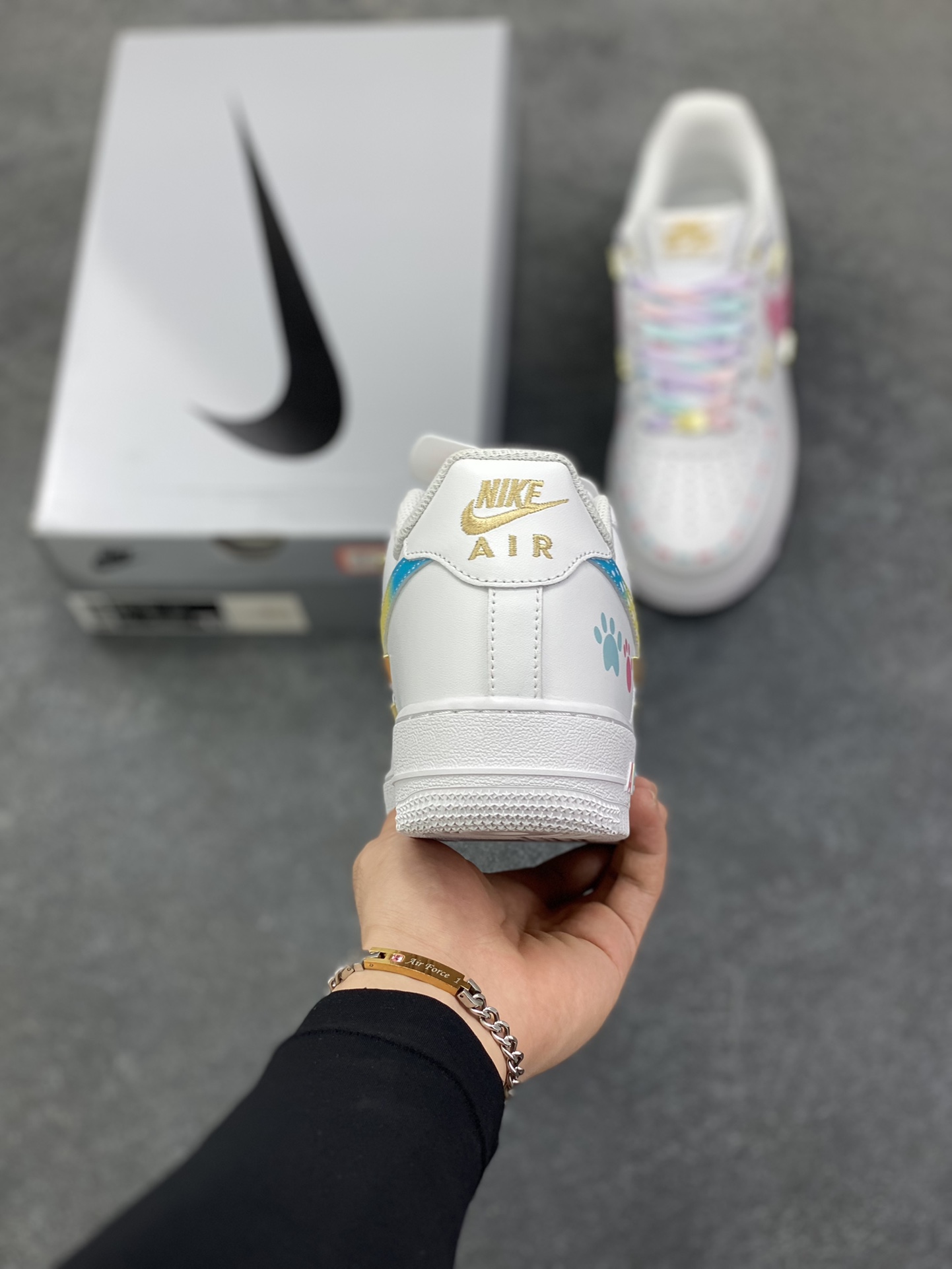 图片[4]-Nike Air Force 1 Low’07 四勾彩虹蛋糕 空军一号低帮休闲板鞋 定制皮料 定制鞋盒 原楦原纸板 纯正空军版型 内置全掌气垫 货号：ZH0316-115 尺码：36 36.5 37.5 38 38.5 39 40 40.5 41 42 42.5 43 44 44.5 45-选品中心