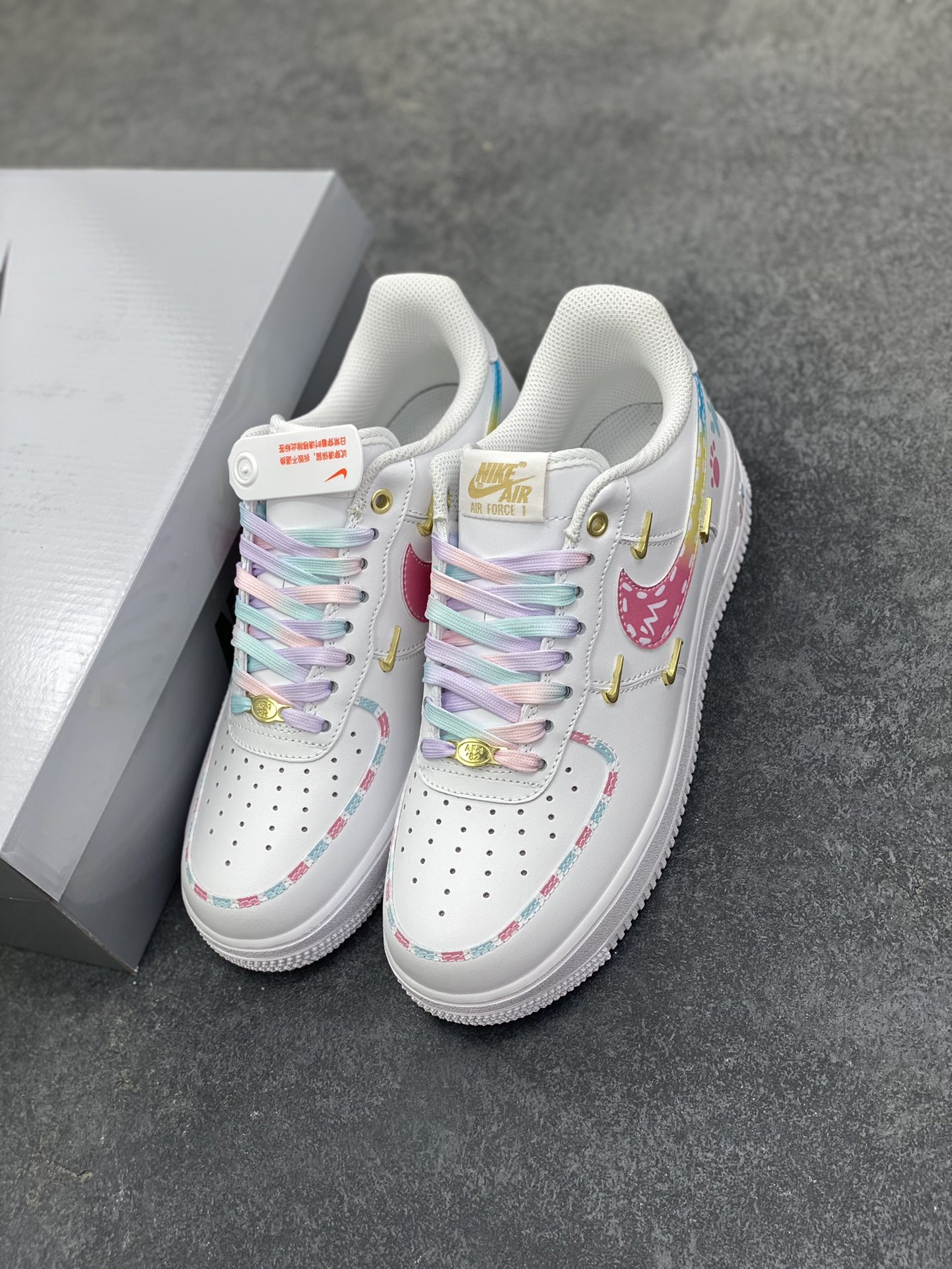 图片[8]-Nike Air Force 1 Low’07 四勾彩虹蛋糕 空军一号低帮休闲板鞋 定制皮料 定制鞋盒 原楦原纸板 纯正空军版型 内置全掌气垫 货号：ZH0316-115 尺码：36 36.5 37.5 38 38.5 39 40 40.5 41 42 42.5 43 44 44.5 45-选品中心